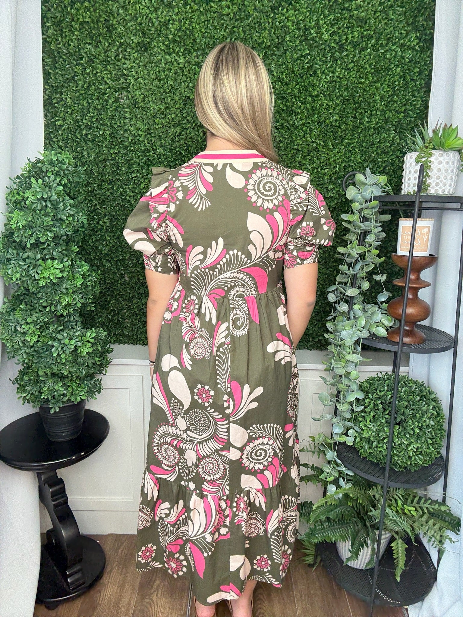 PAISLEY PATTERN SMOCKED SHORT SLEEVE TIERED MIDI DRESS