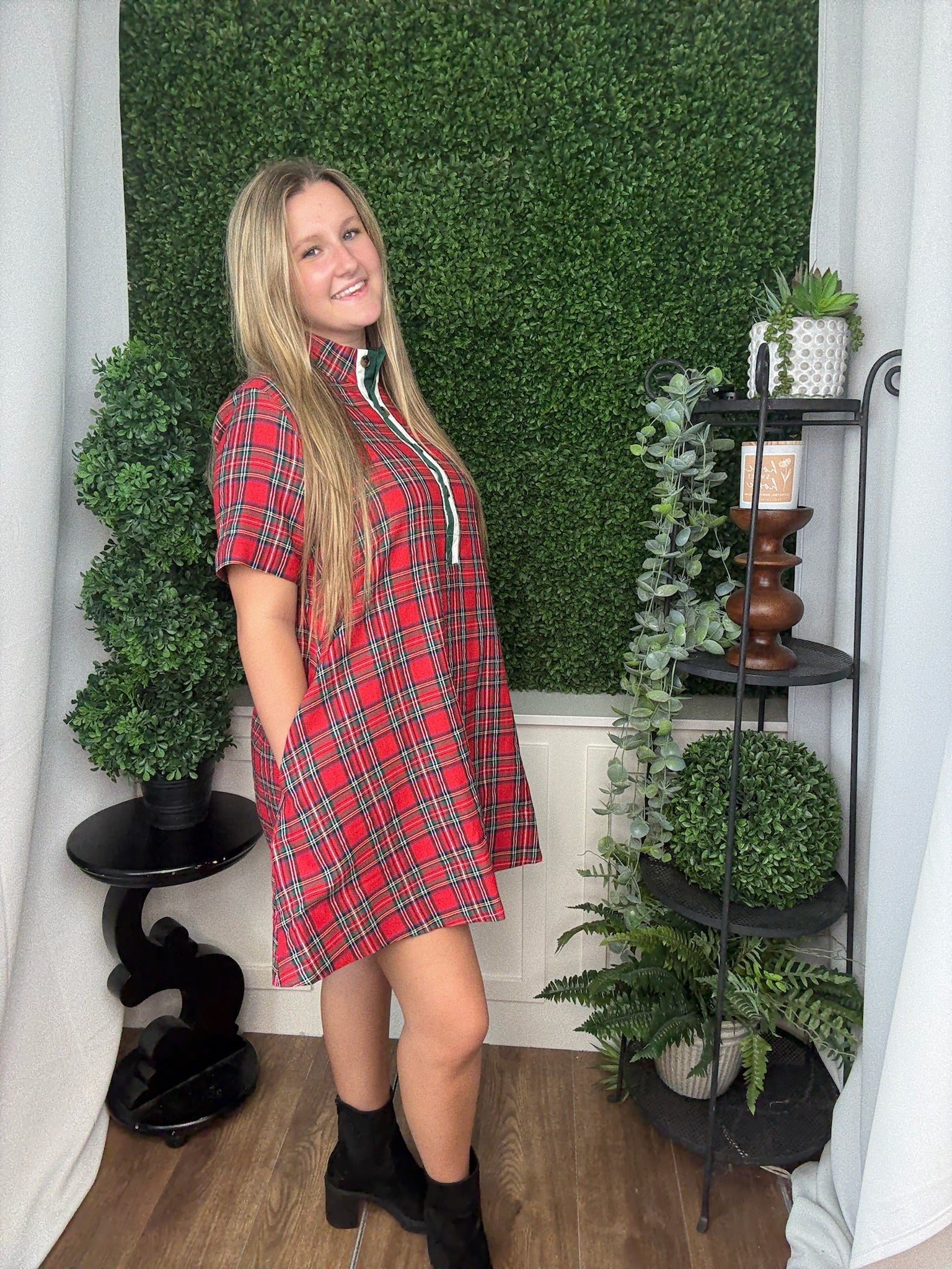 PLAID SHORT SLEEVE MINI DRESS