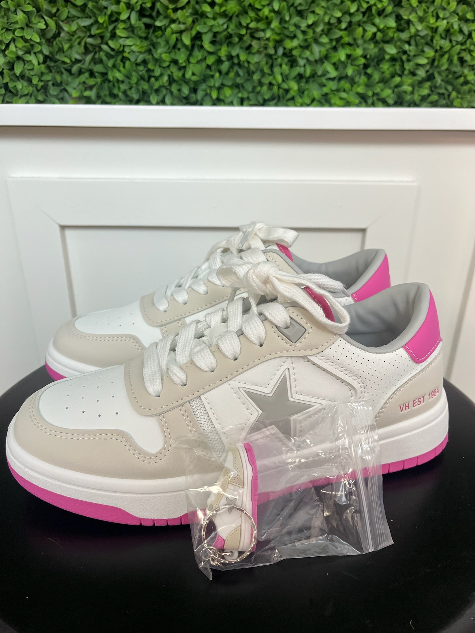 FRESH 10 - WHITE/HOT PINK