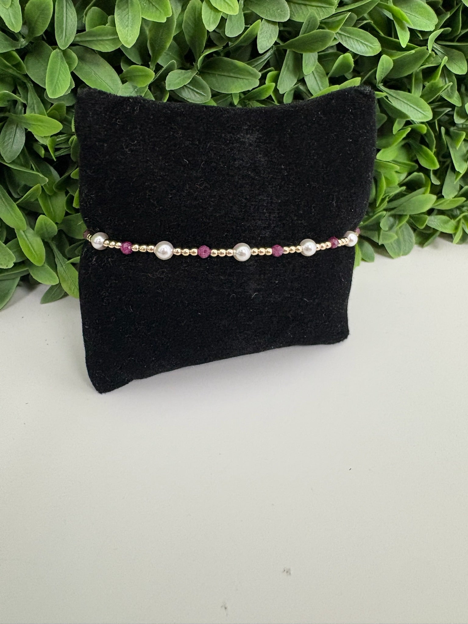 EXTENDS - PEARL SINCERITY PATTERN 4MM BEAD BRACELET - RUBY