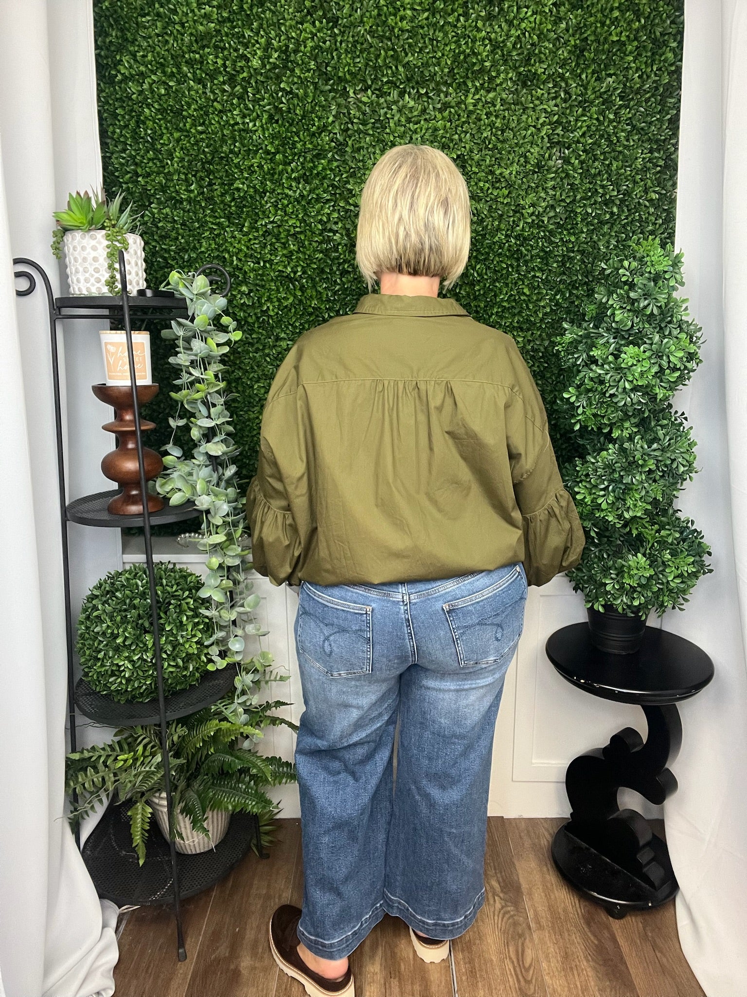 BUTTON DOWN BUBBLE SLV TOP - ASH OLIVE