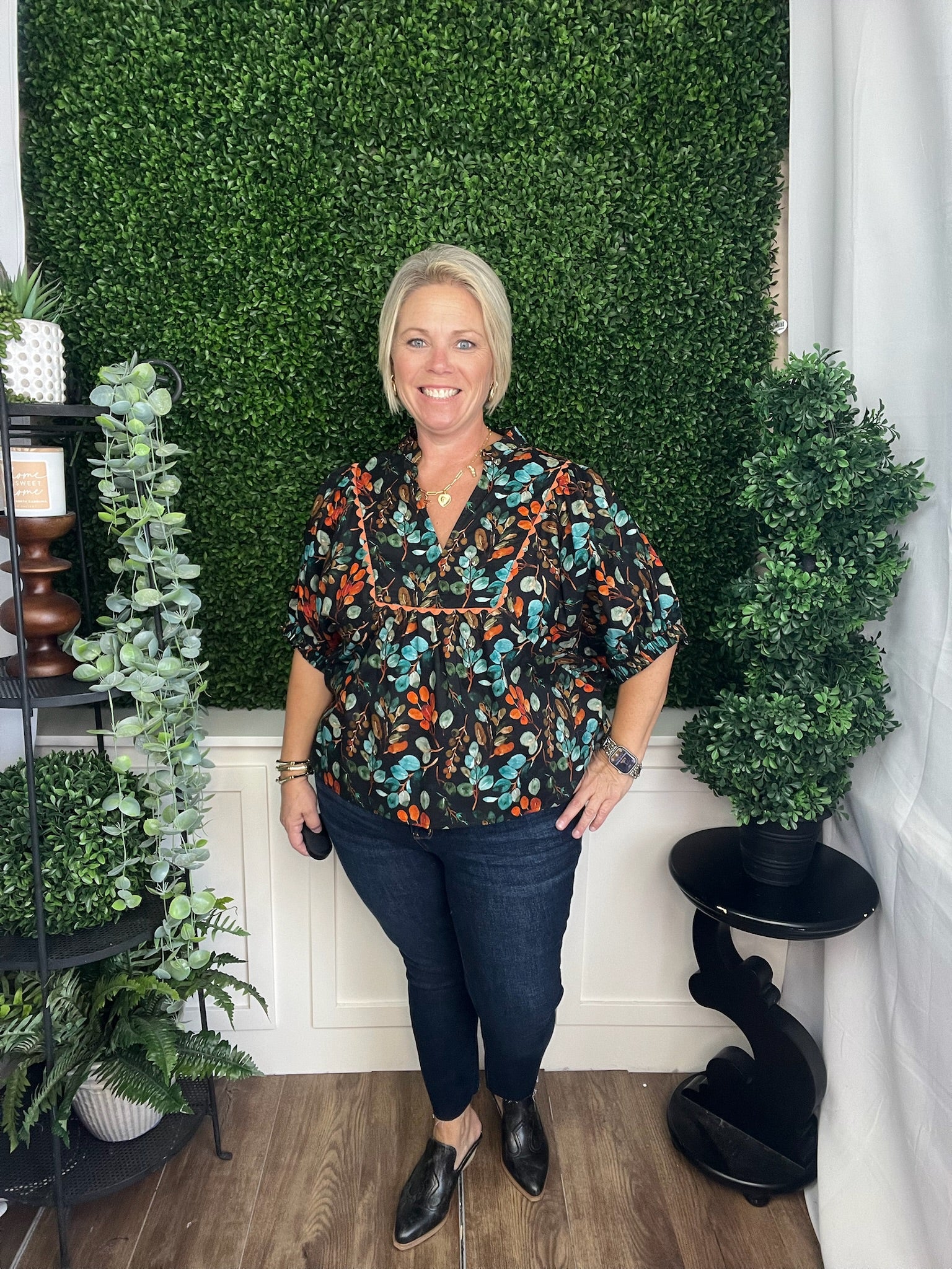 BOTANICAL PRINT VNECK DOLMAN TOP - BLACK