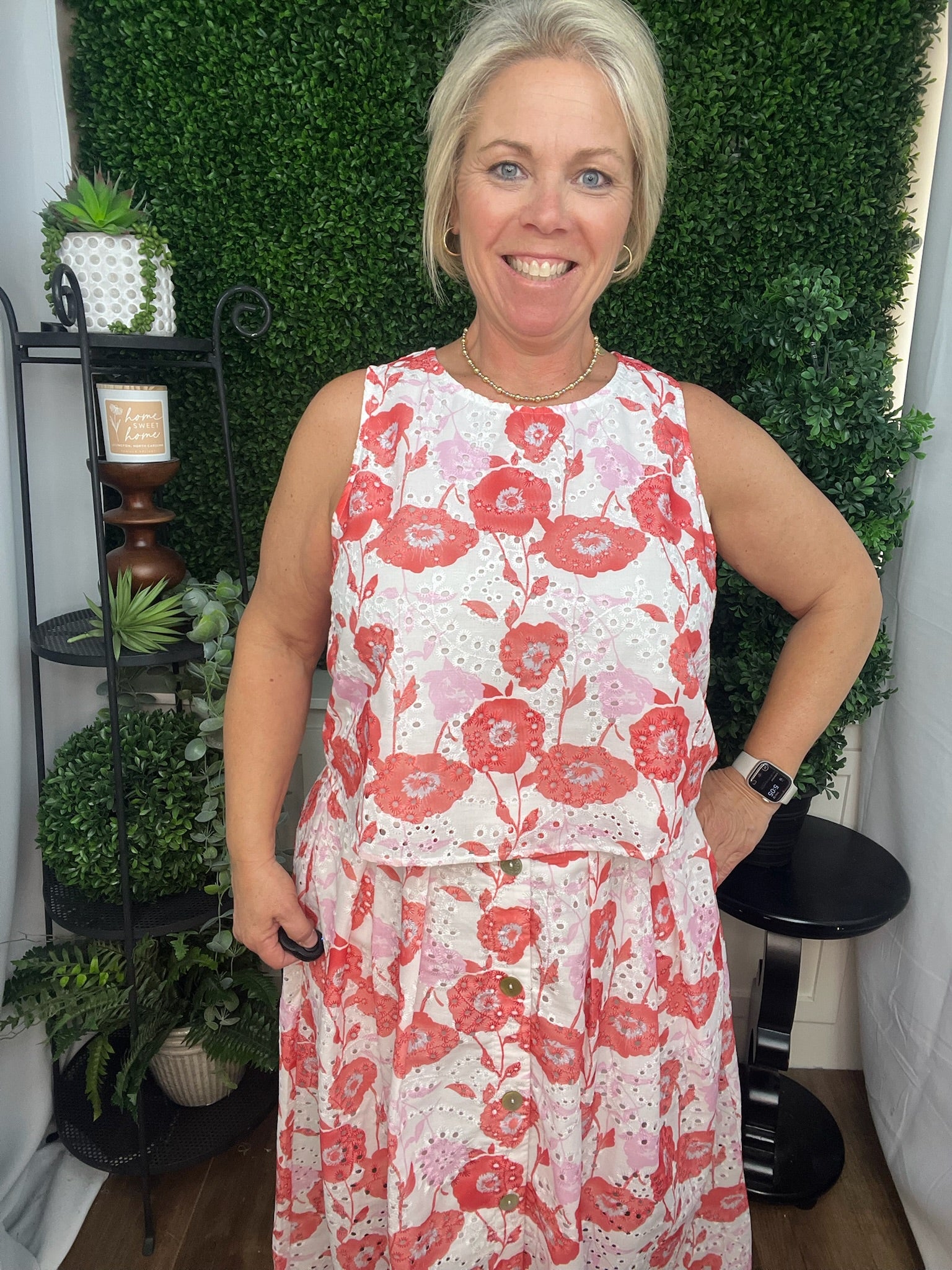 CORAL FLOWER SLEEVELESS TOP