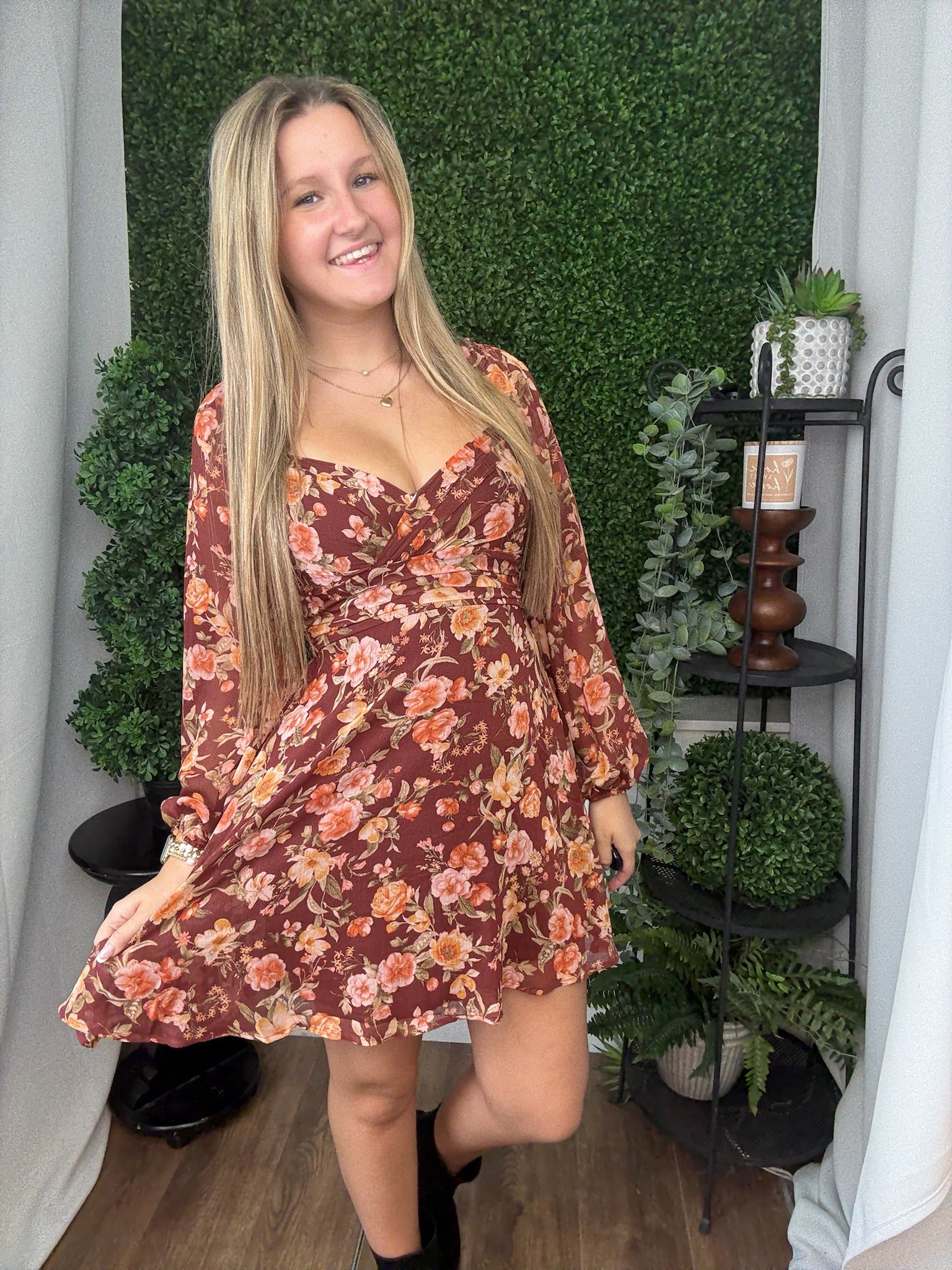 FLORAL PRNT 3/4 SLV MINI DRESS W/ TIE BACK