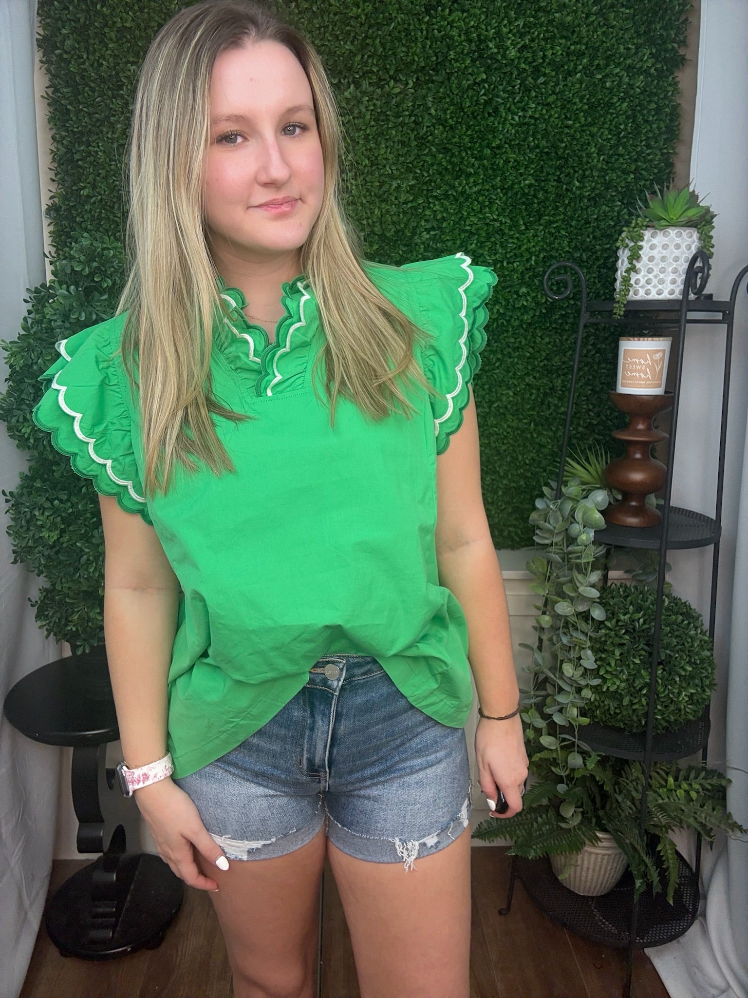 Scallop Trim Flutter Sleeve Blouse