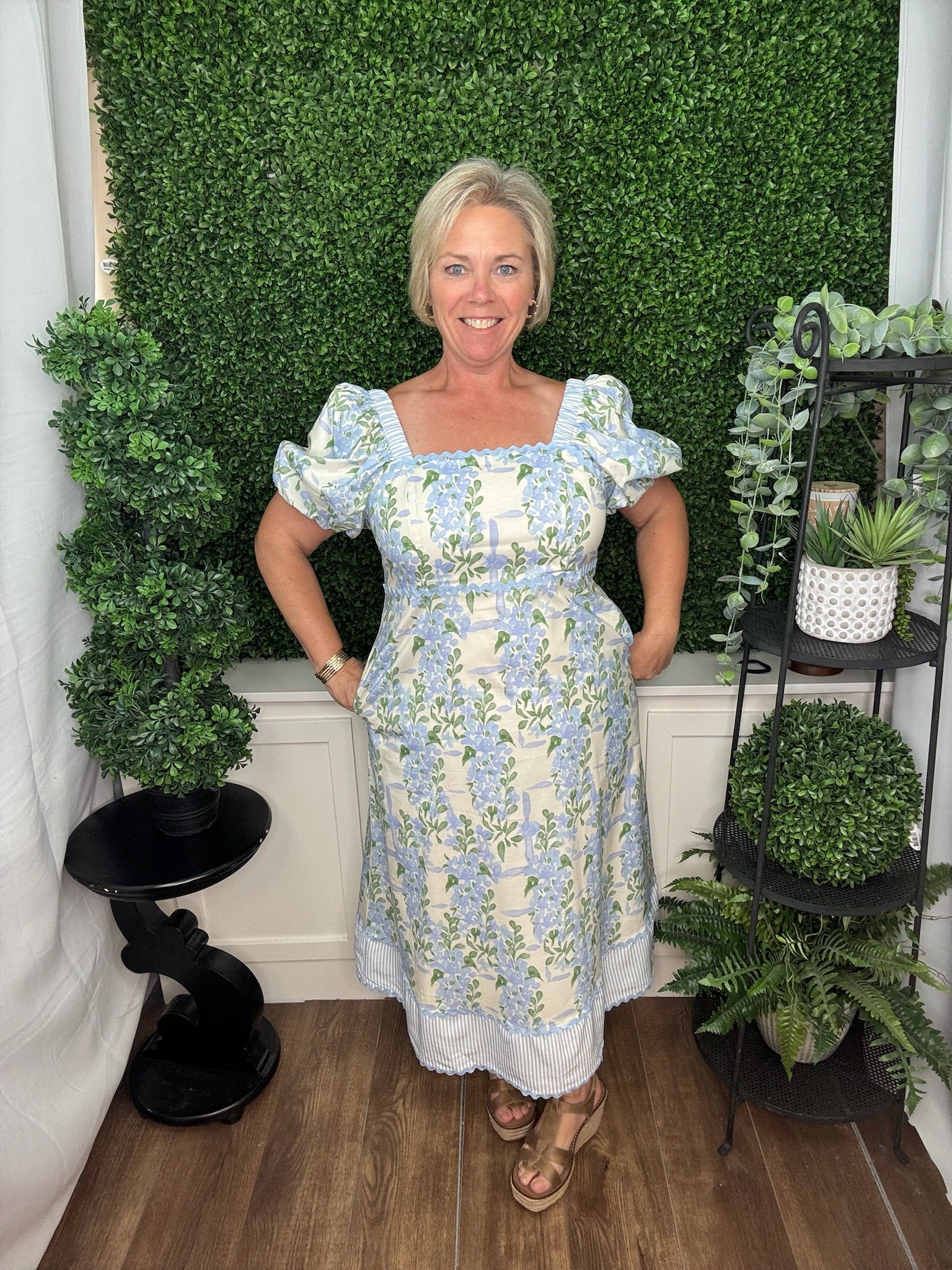 PUFF SHORT SLEEVE DRESS