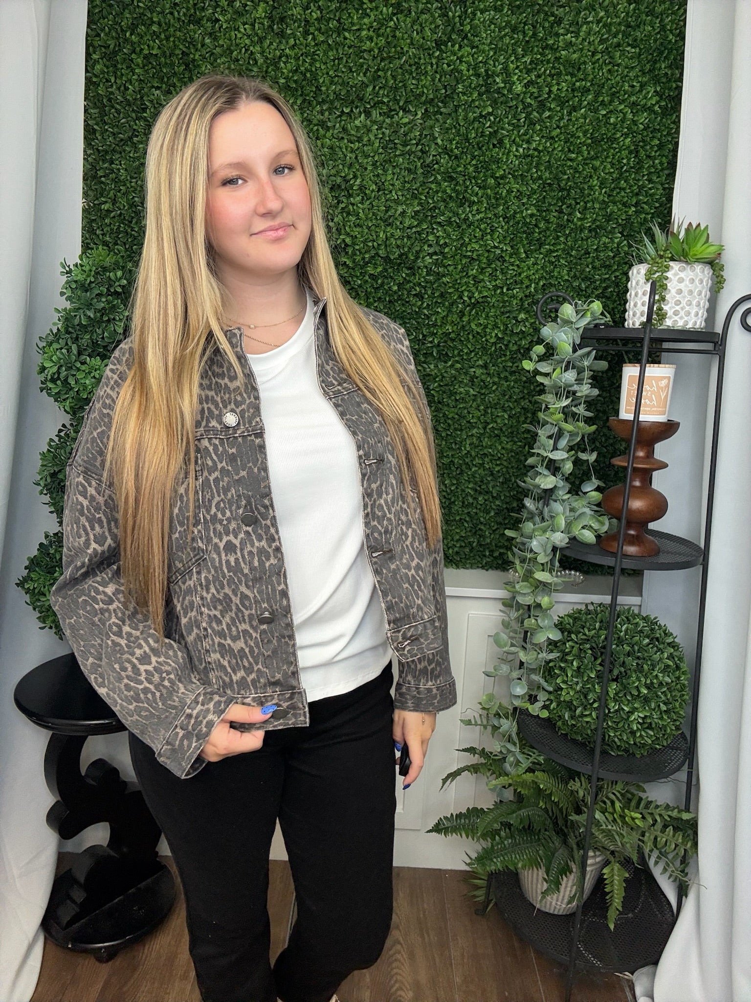 LEOPARD PRINTED DENIM JACKET