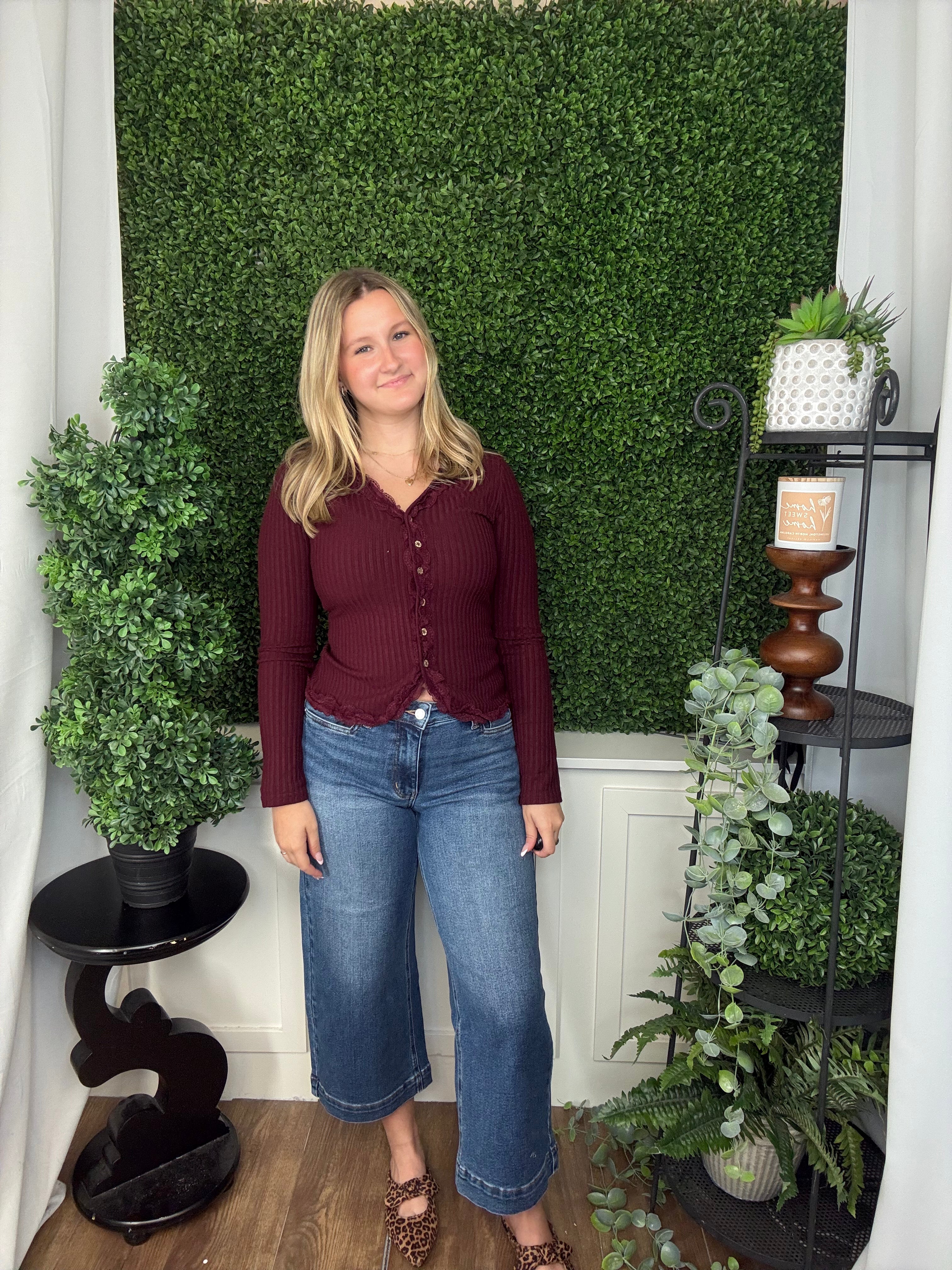 BUTTON DOWN LACE TRIM FITTED KNIT TOP - WINE