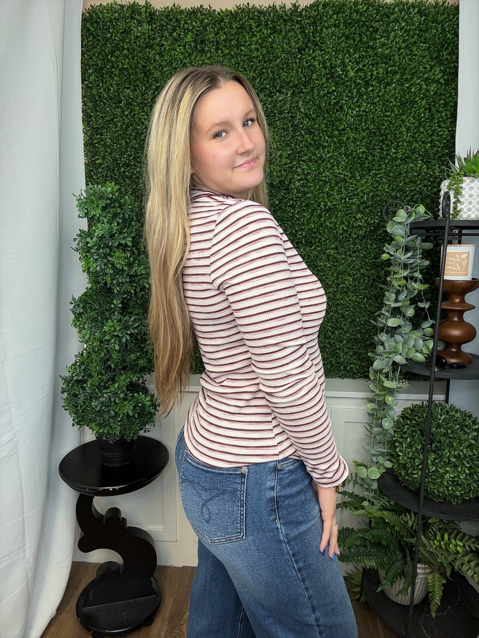 LETTUCE EDGED MOCK NECK LS KNIT TOP