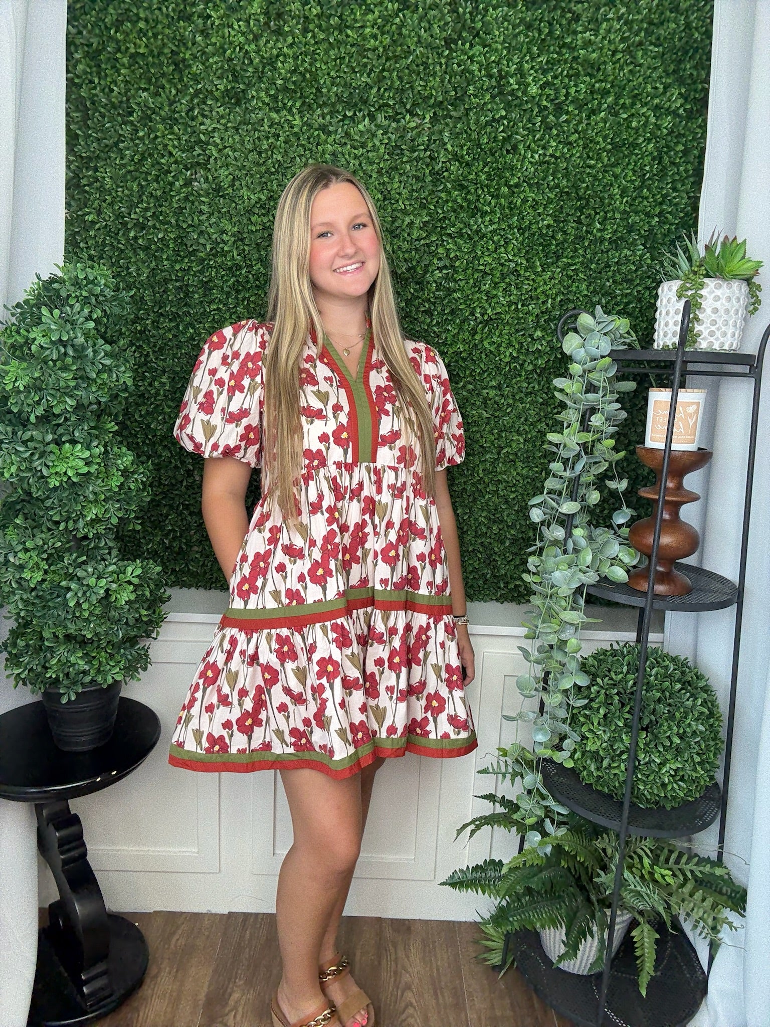 FLORAL PRINT SHORT BUBBLE SLEEVE PULLOVER TIERED MINI DRESS - RUST