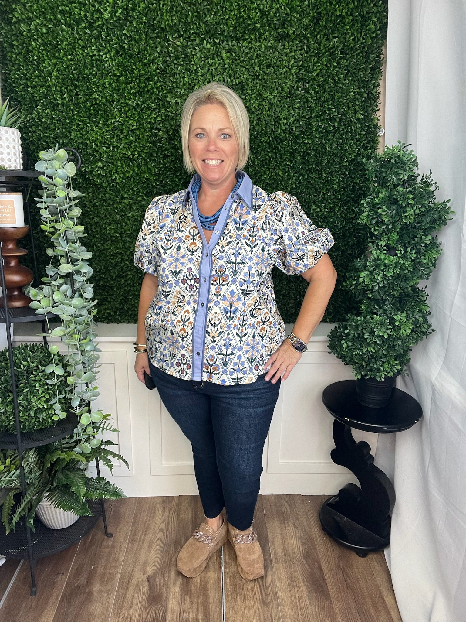 FLORAL PRINT DIAMOND PATTERN SHORT BUBBLE SLEEVE TOP - BLUE MULTI