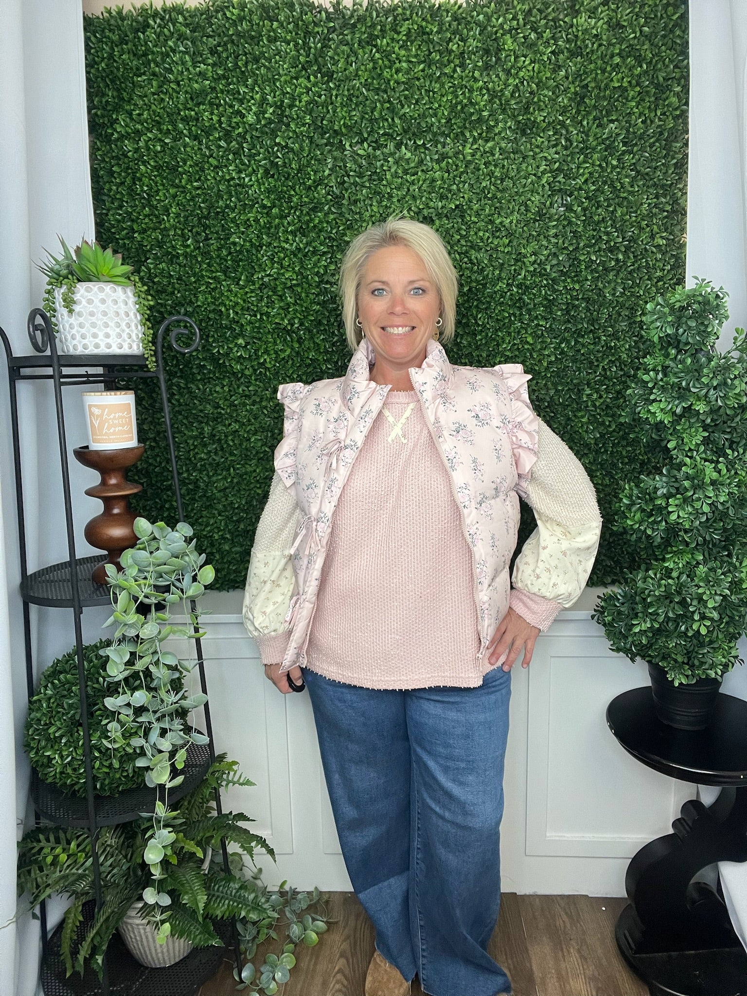 FRONT BOW RUFFLE SLV PUFFER VEST - PINK FLORAL