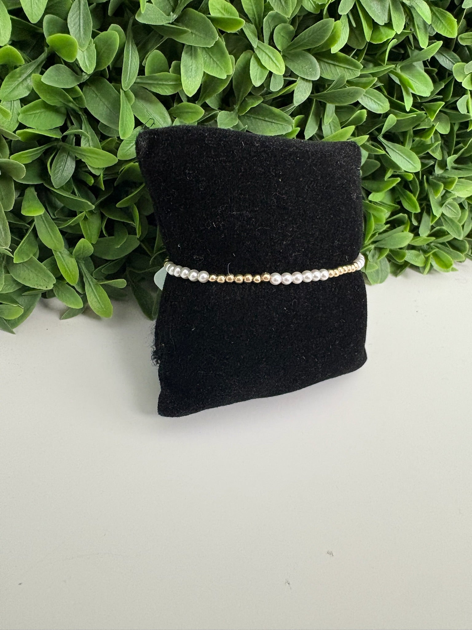 CLASSIC BLISSFUL PATTERN 2.5MM BEAD BRAC - 3MM PEARL