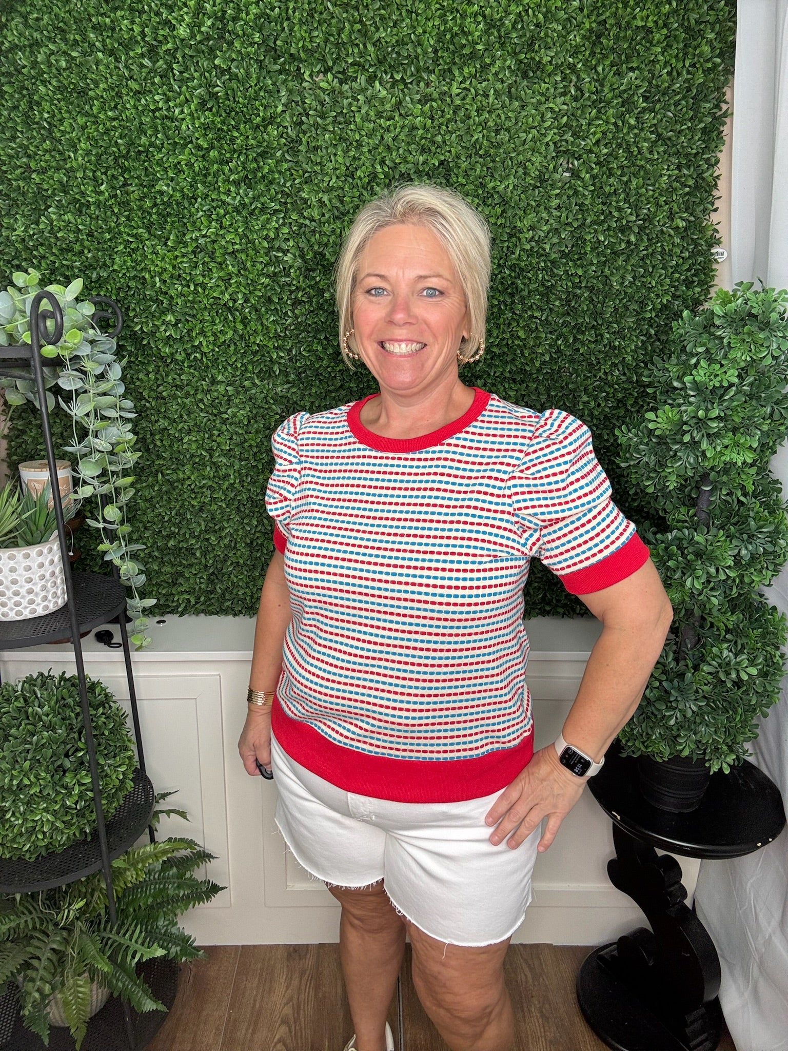 CROPPED SHORT PUFF SLEEVE TOP - RED