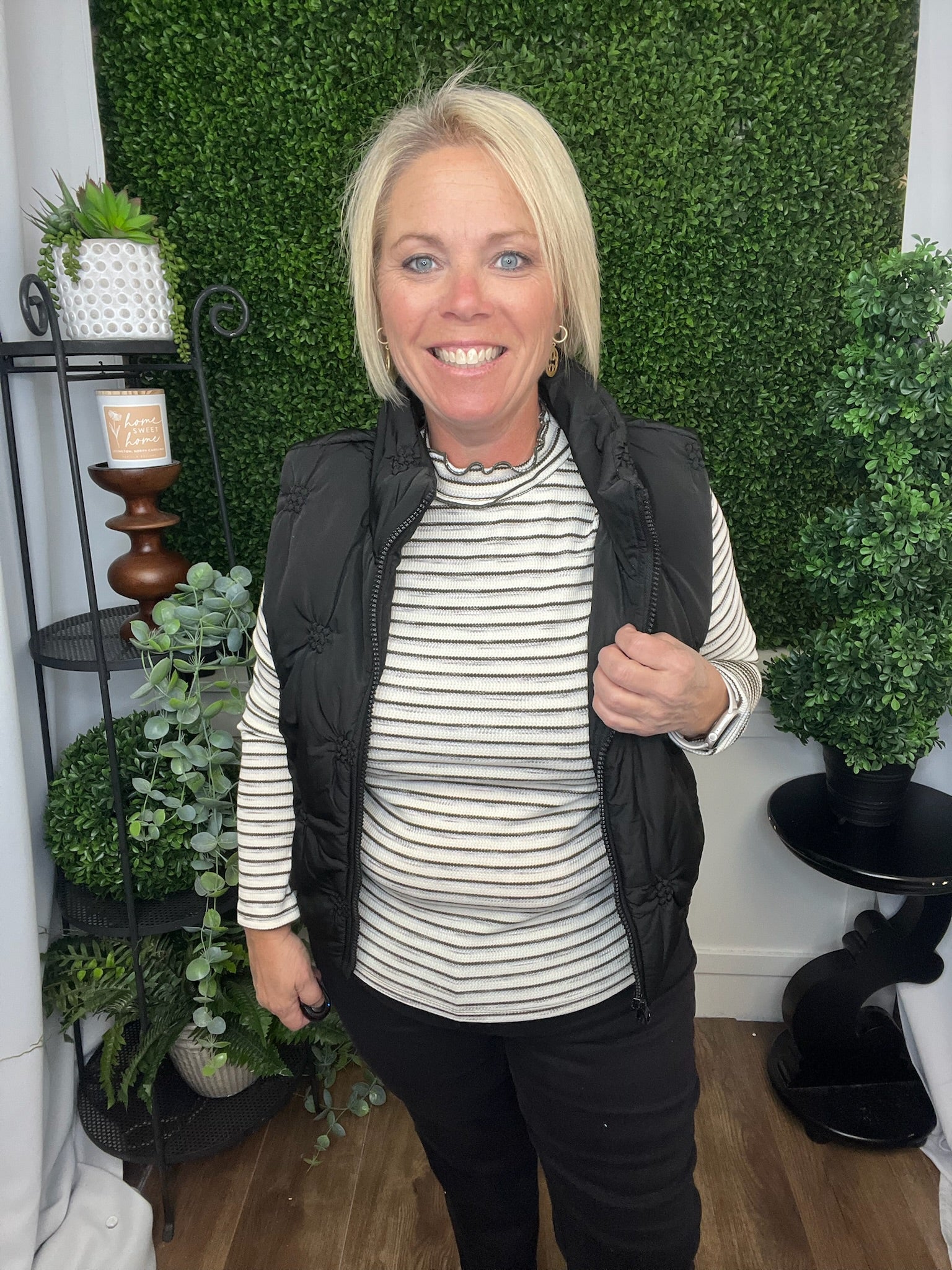 LETTUCE EDGED MOCK NECK LS KNIT TOP