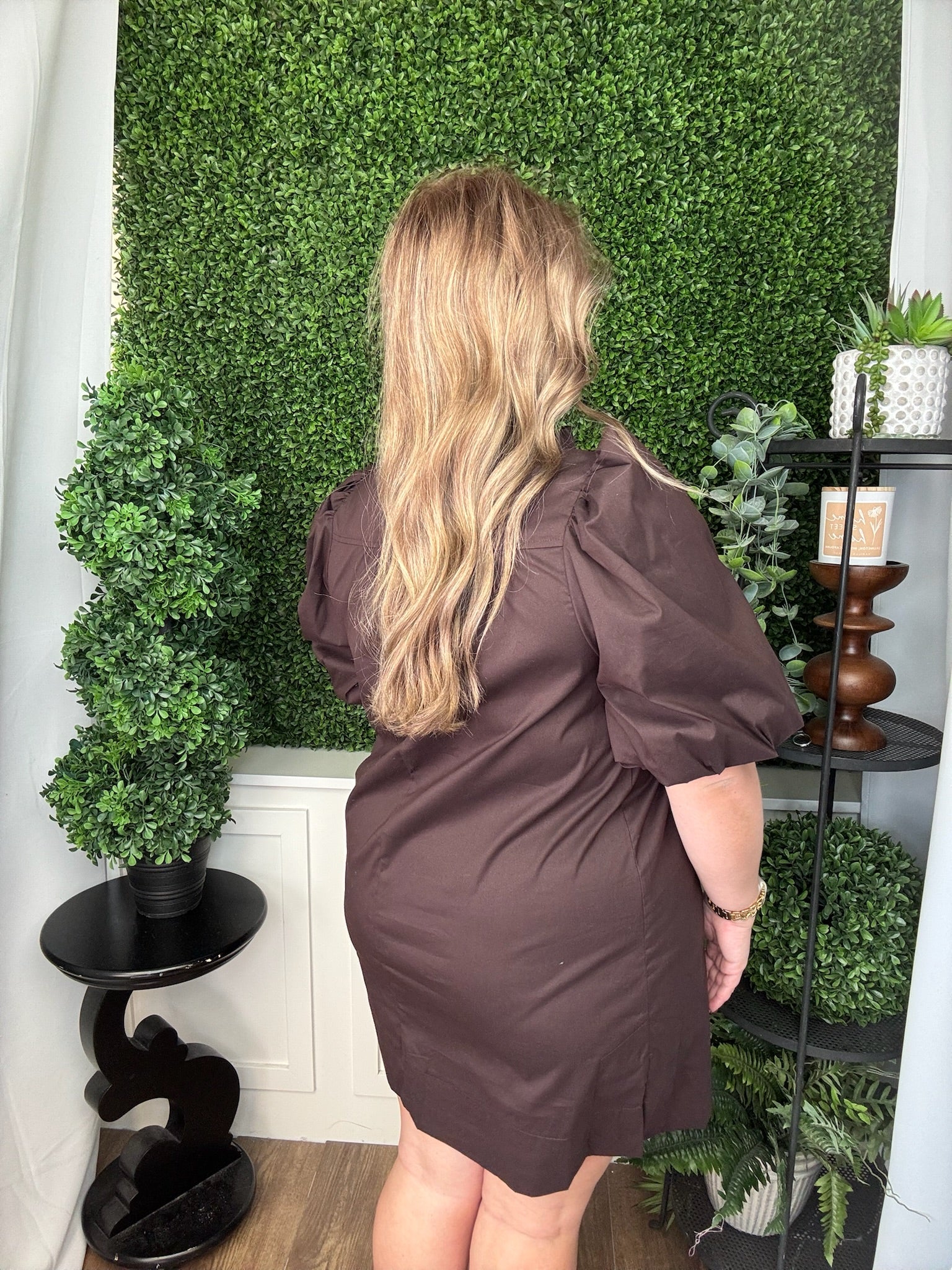 CHINA COLLAR V-NECK BUBBLE SLV MINI DRESS - BROWN