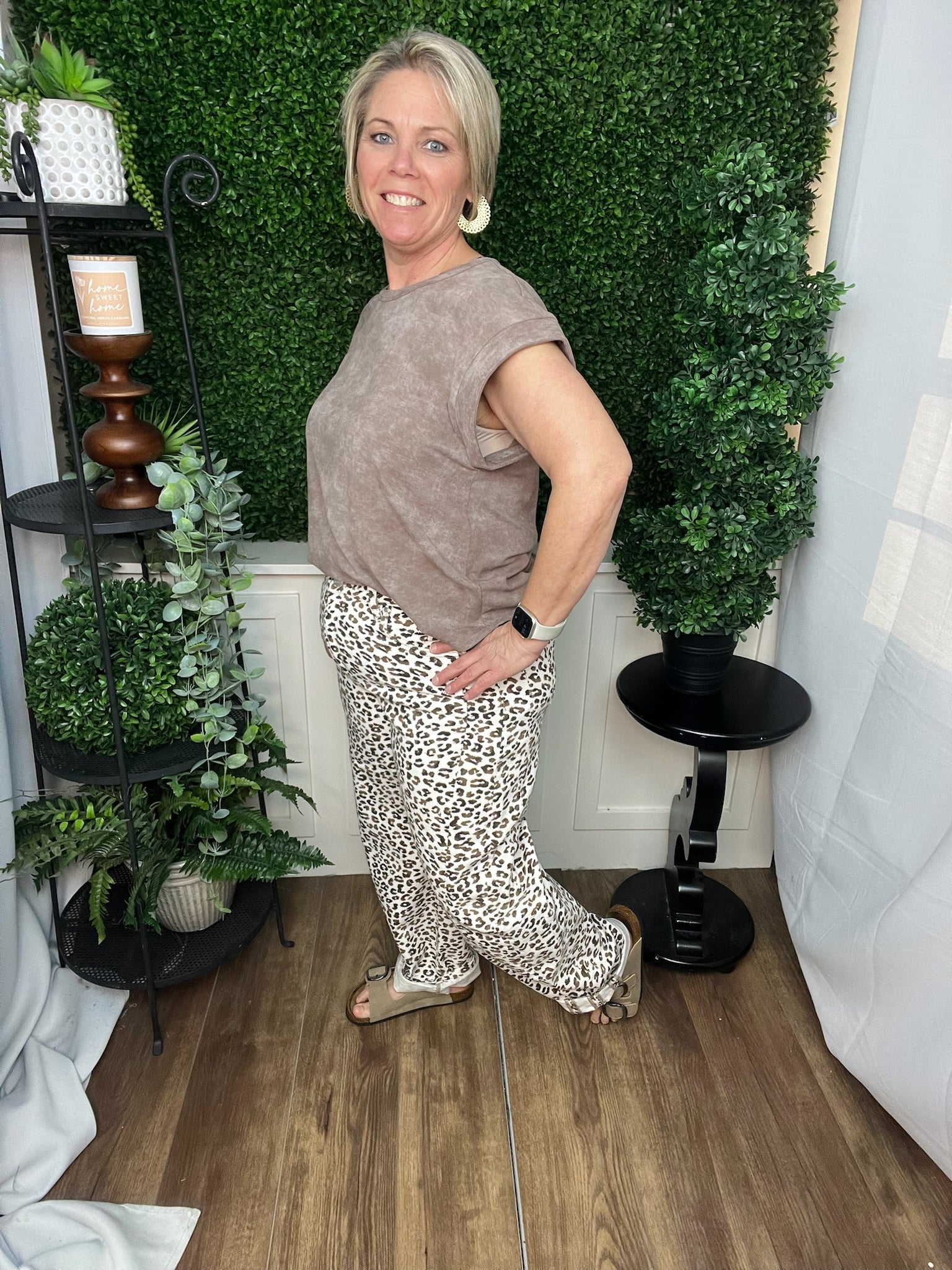 Leopard Print Cropped Barrel Jeans