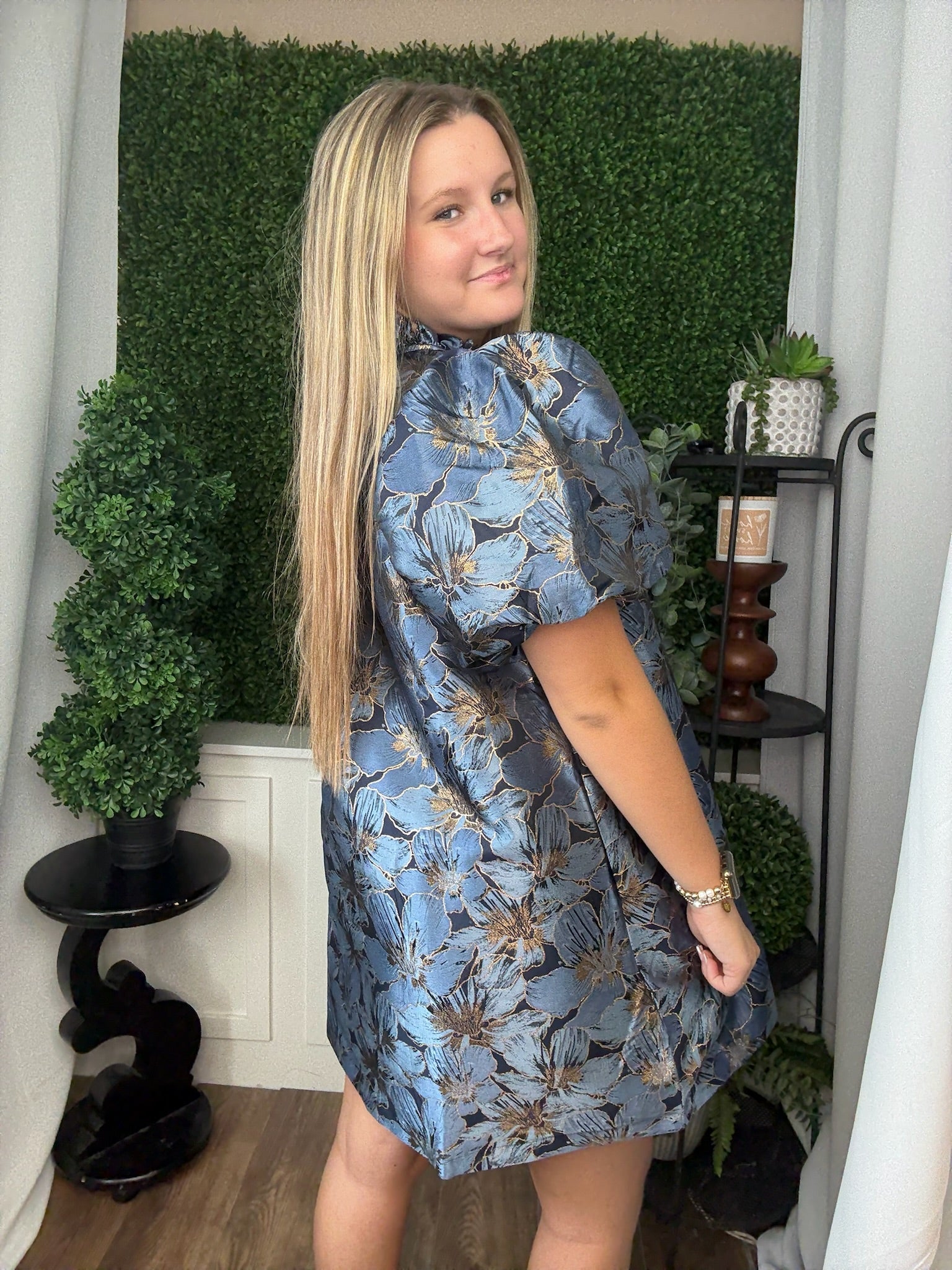 RUFFLE V-NECK PUFF SLV MINI DRESS - BLUE