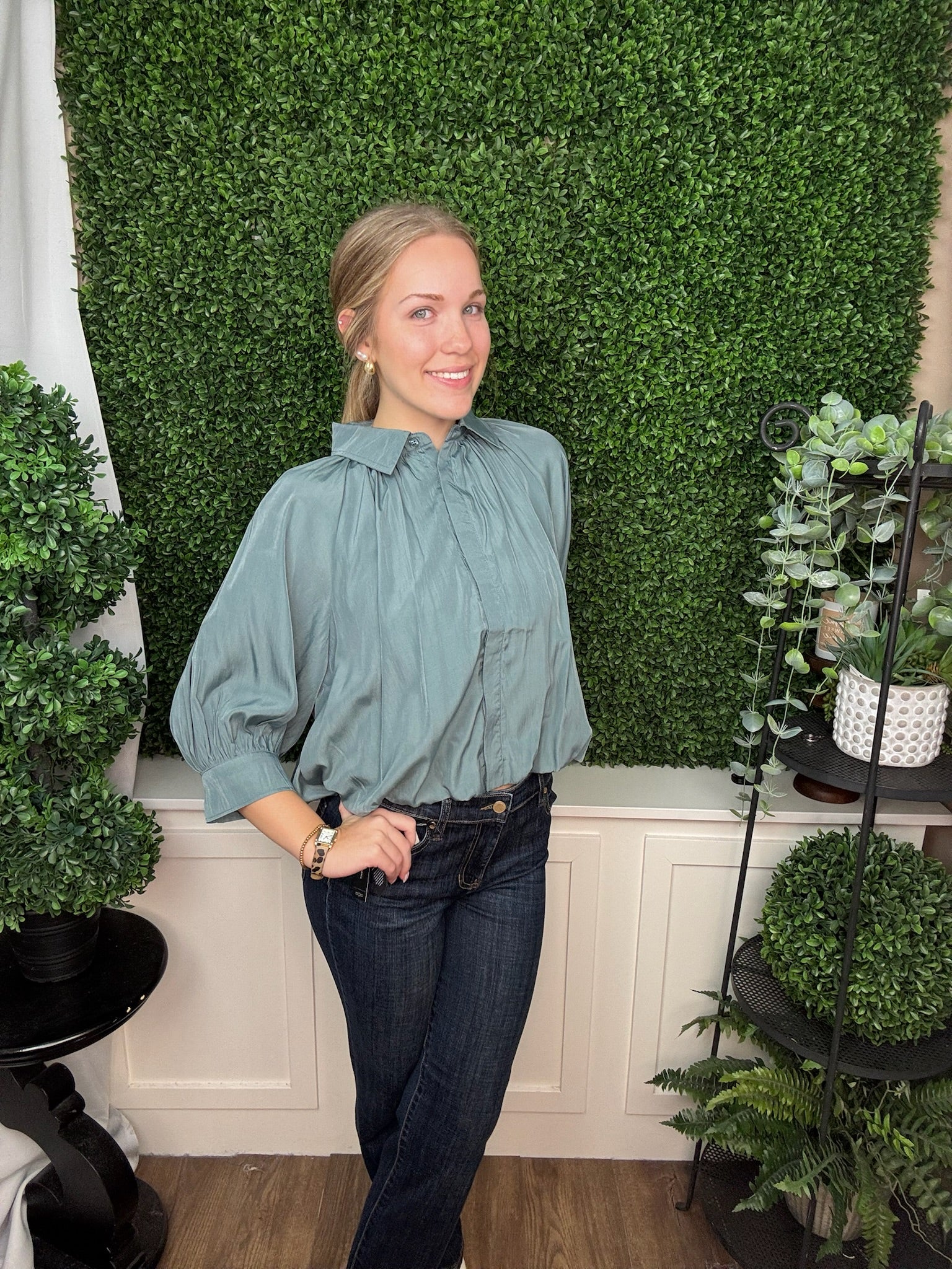 PLEATED PUFF SLEEVE BUTTON DOWN BLOUSE - BLUE