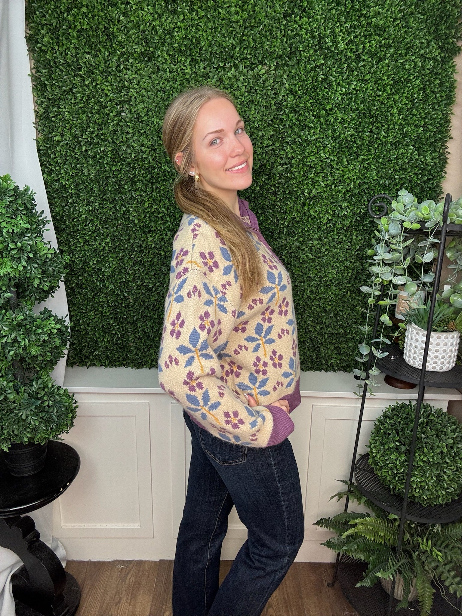 FLORAL PATTERN ZIP-UP MOCK NECK SWEATER - BEIGE PLUM
