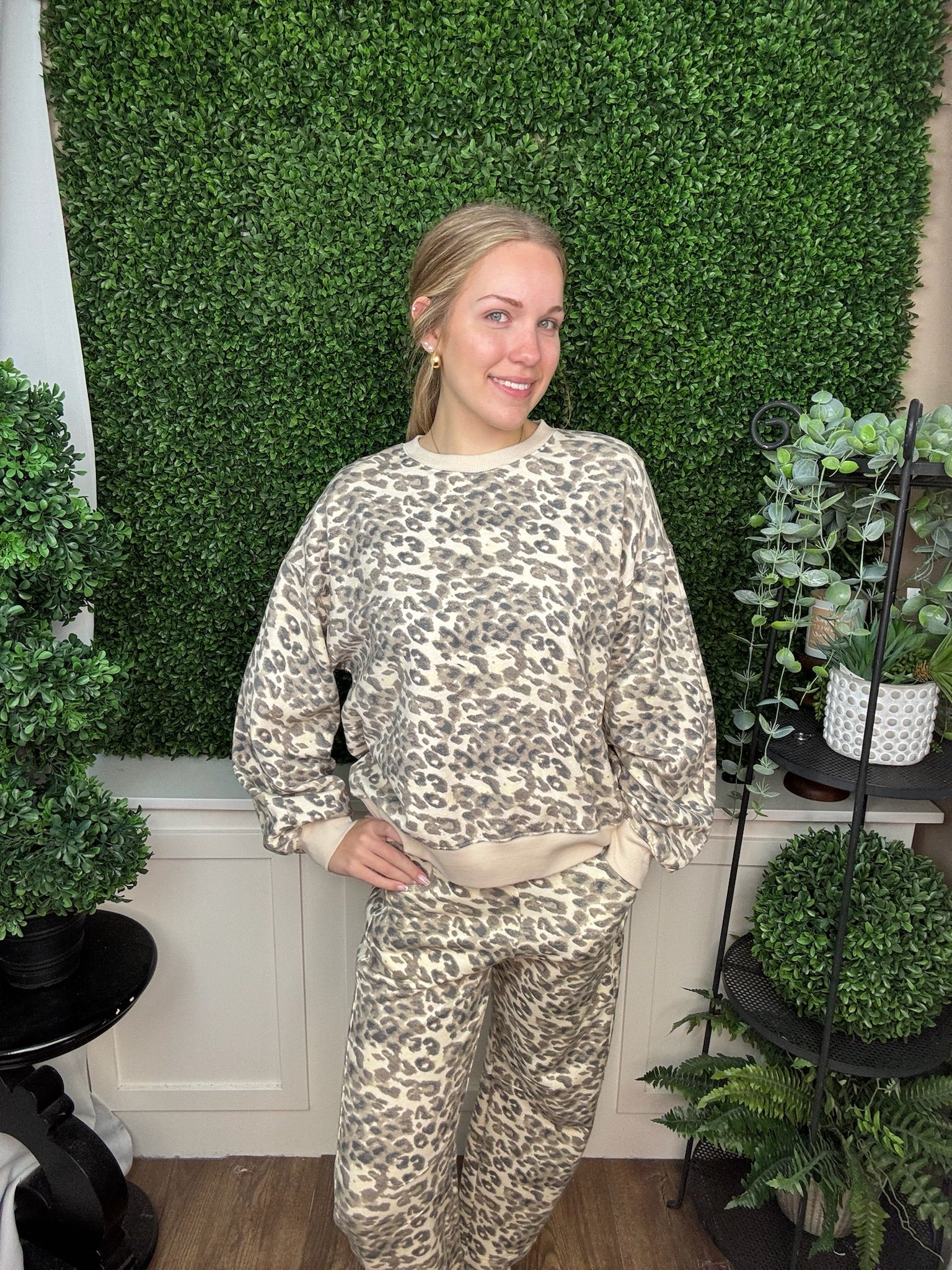 FRENCH TERRY ANIMAL PRINT BARREL SLEEVE TOP AND PANTS SET - BROWN ...