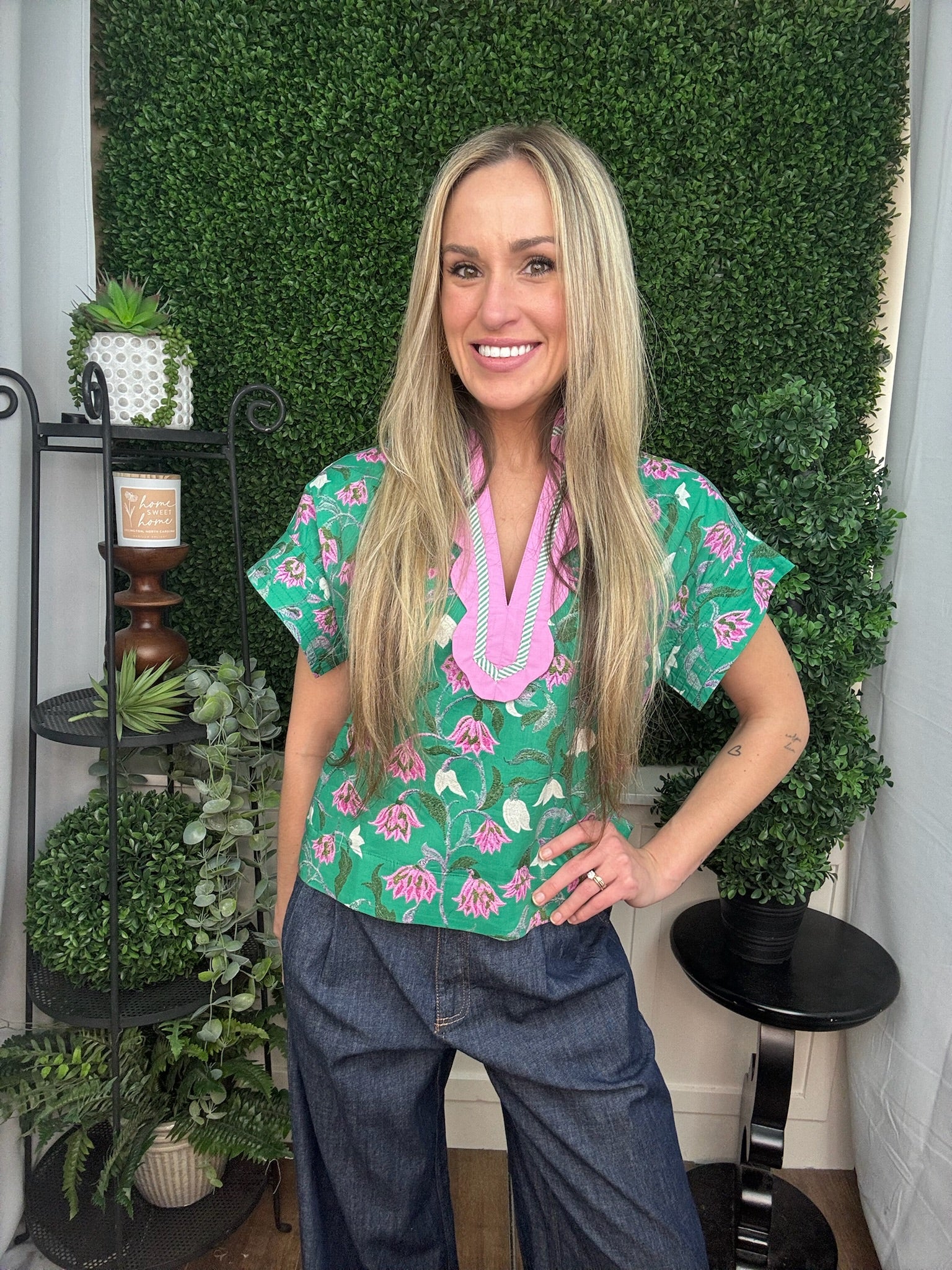 GREEN CROP FLORAL TOP