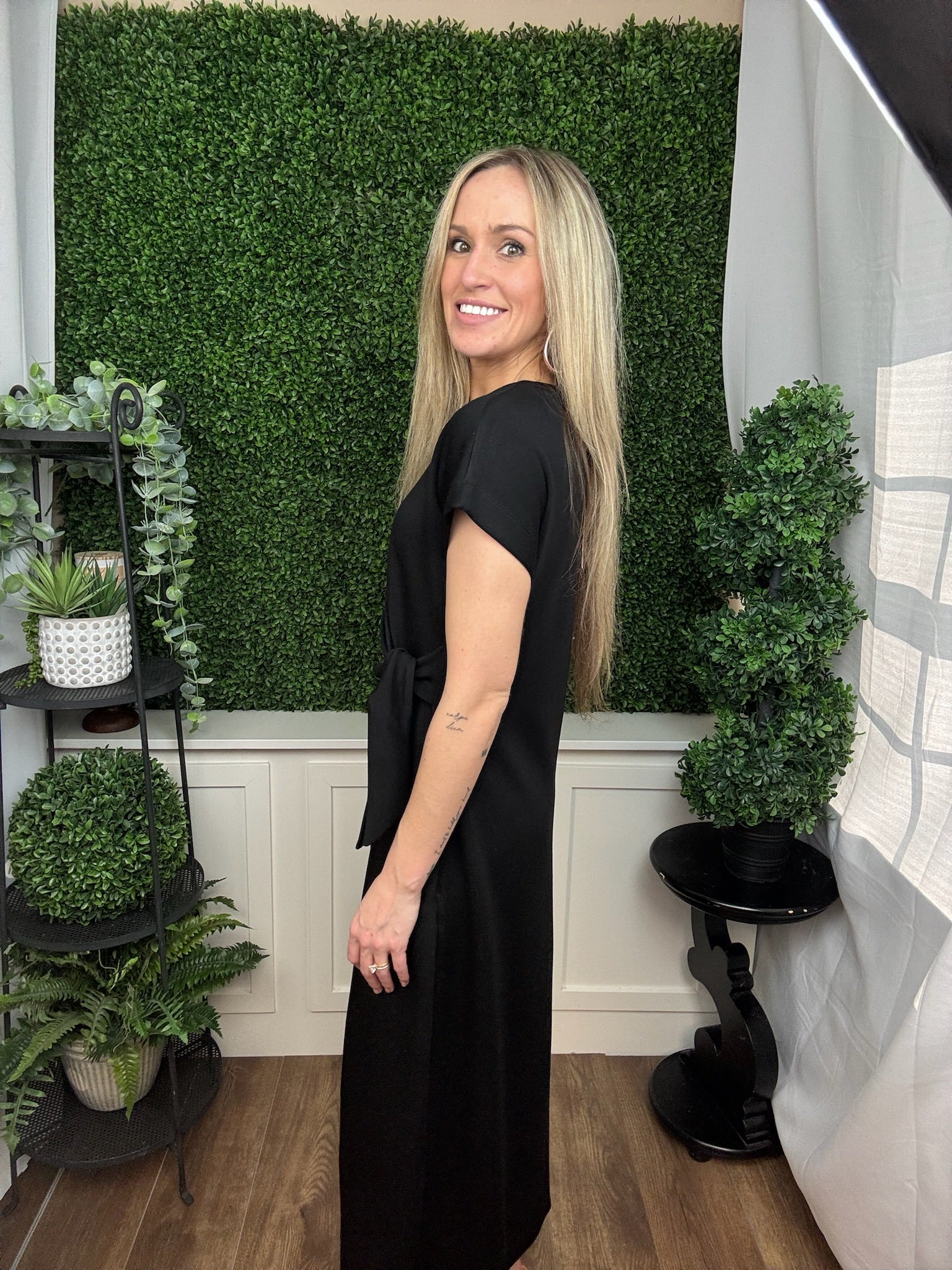 SHORT SLEEVE MAXI DRESS