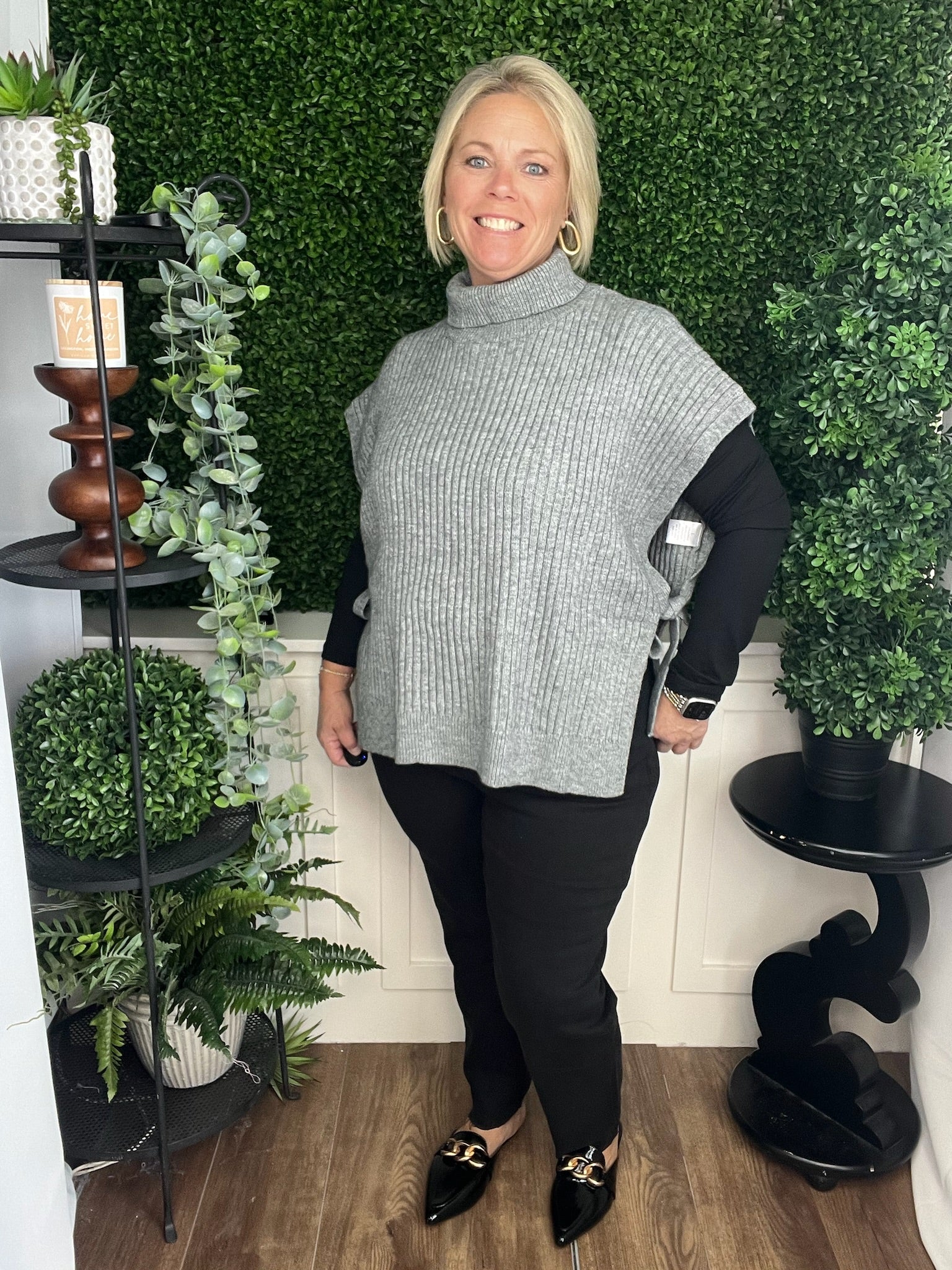 TURTLENECK SWEATER VEST - HEATHER GREY