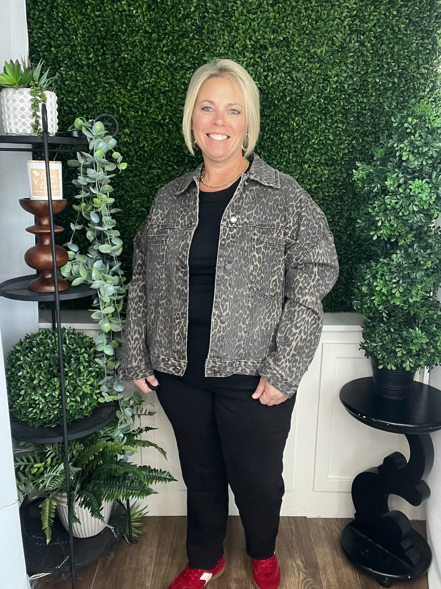 LEOPARD PRINTED DENIM JACKET