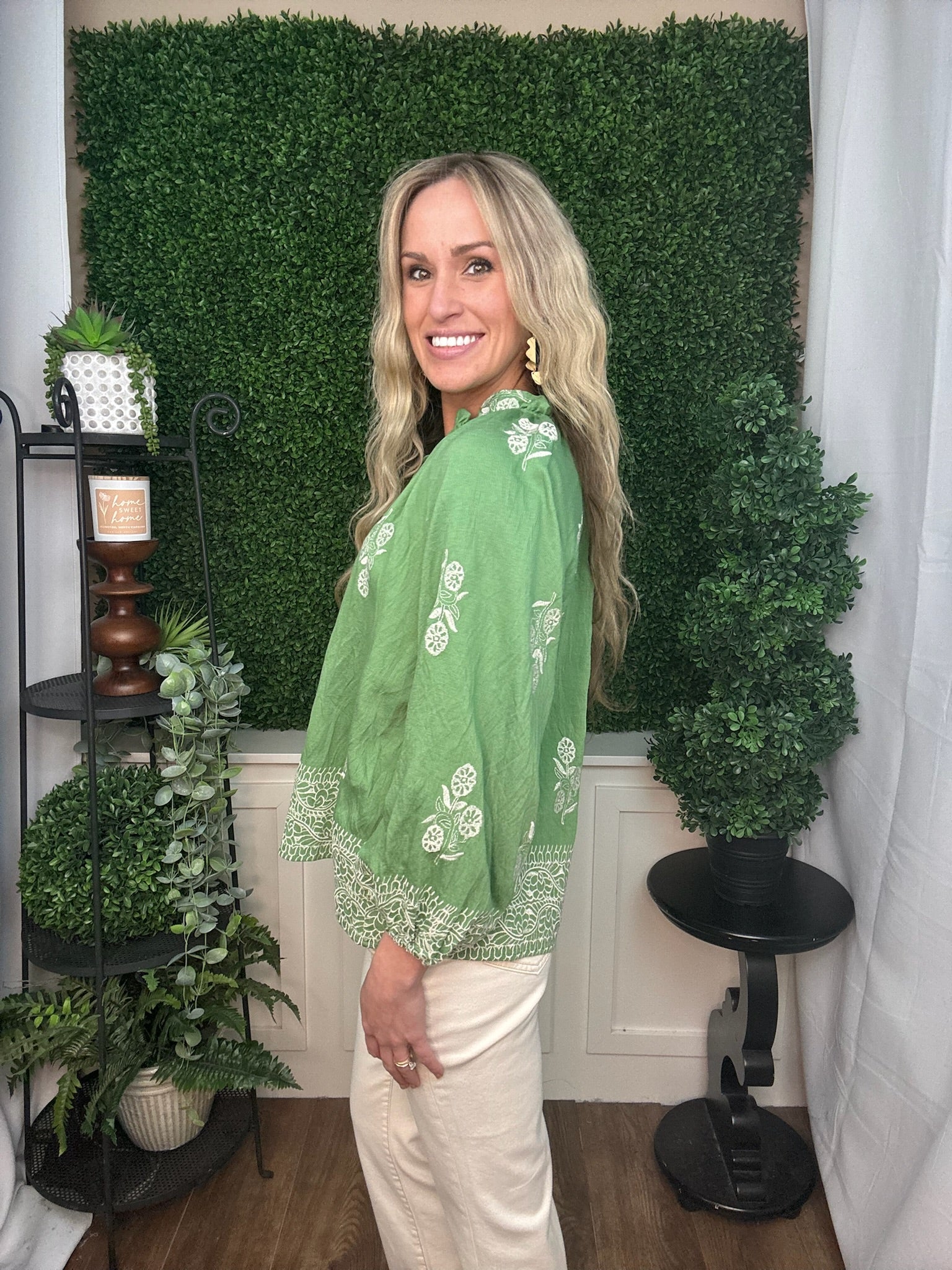 LONG SLEEVE SAGE W/WHITE EMBROIDERY