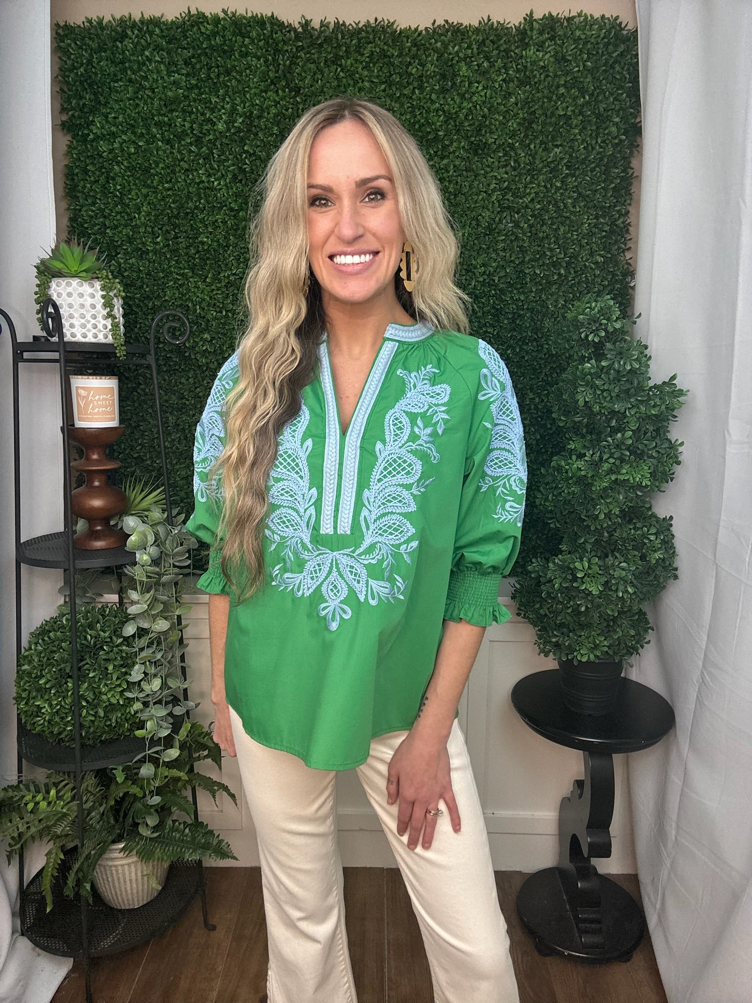 SHORT SLEEVE VNECK BLOUSE