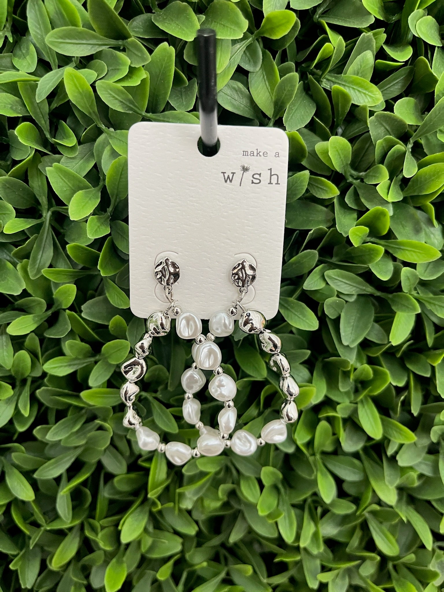 BEADED TEARDROP POST EARRING - SILVER/PEARL