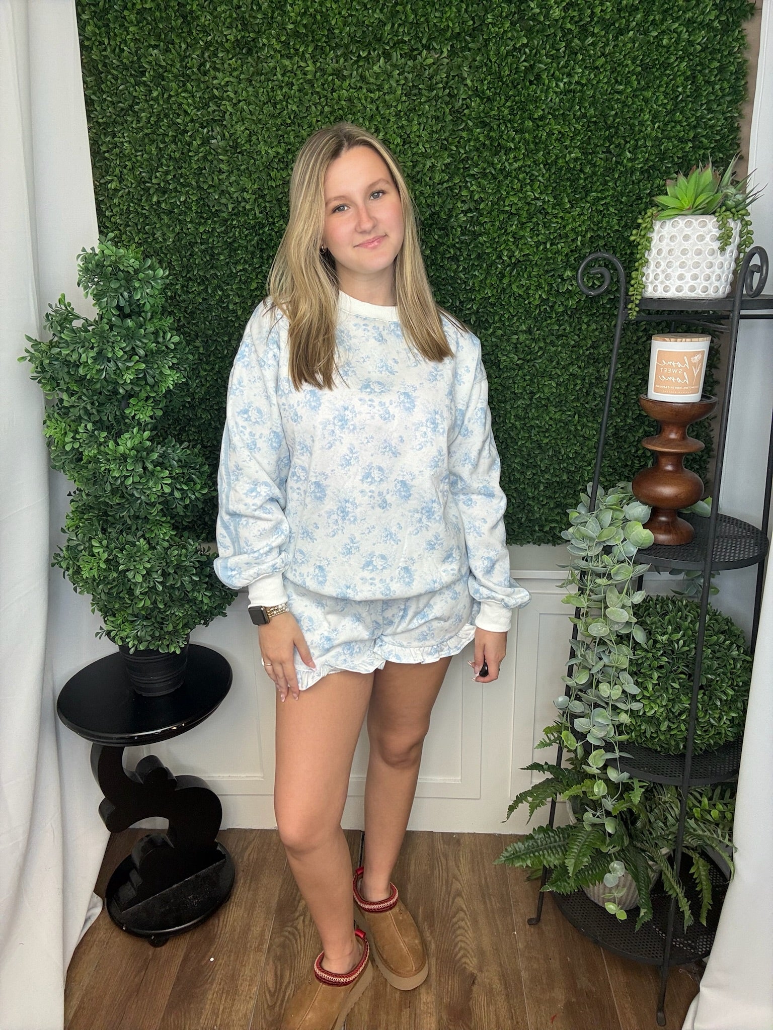 SINGLE TONE FLORAL PRINTED FRENCH TERRY SHORTS - LIGHT BLUE