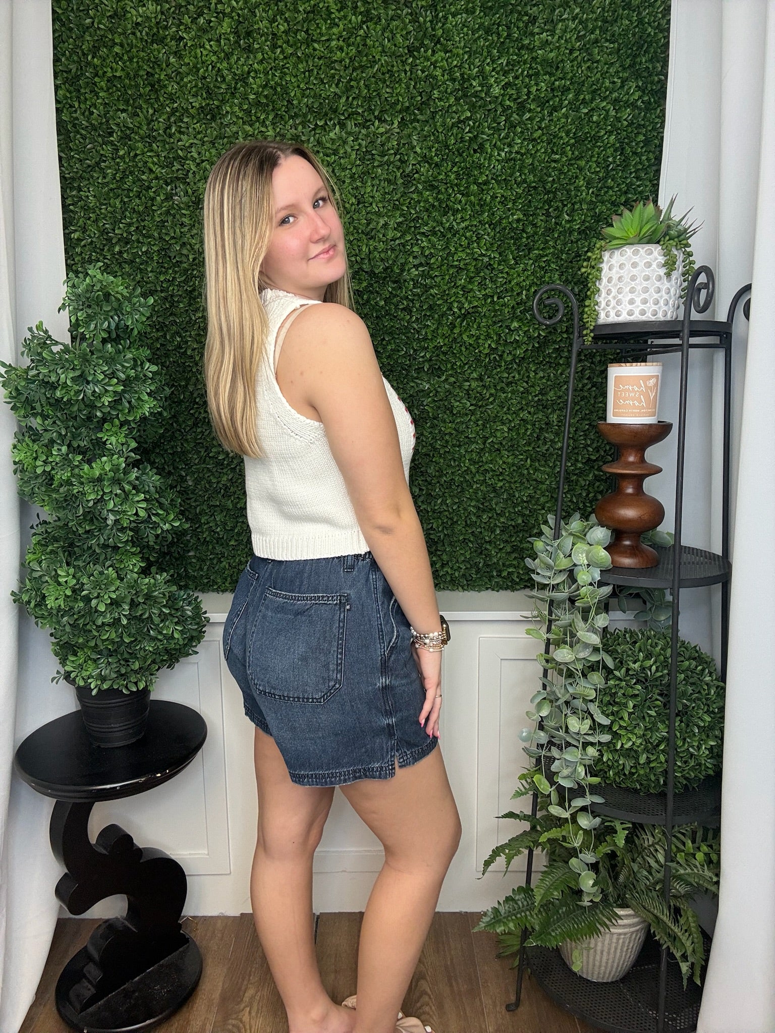 HIGH WAIST BAGGY SHORT FEATHERWEIGHT - DARK