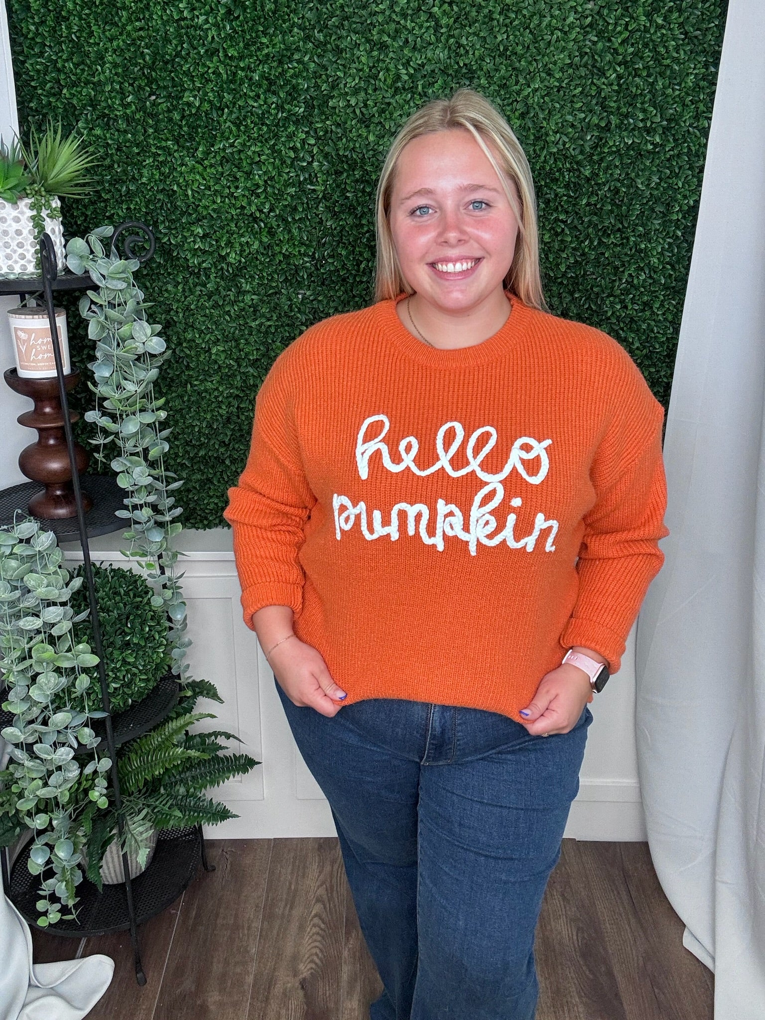 "HELLO PUMPKIN" SWEATER - BURNT ORANGE