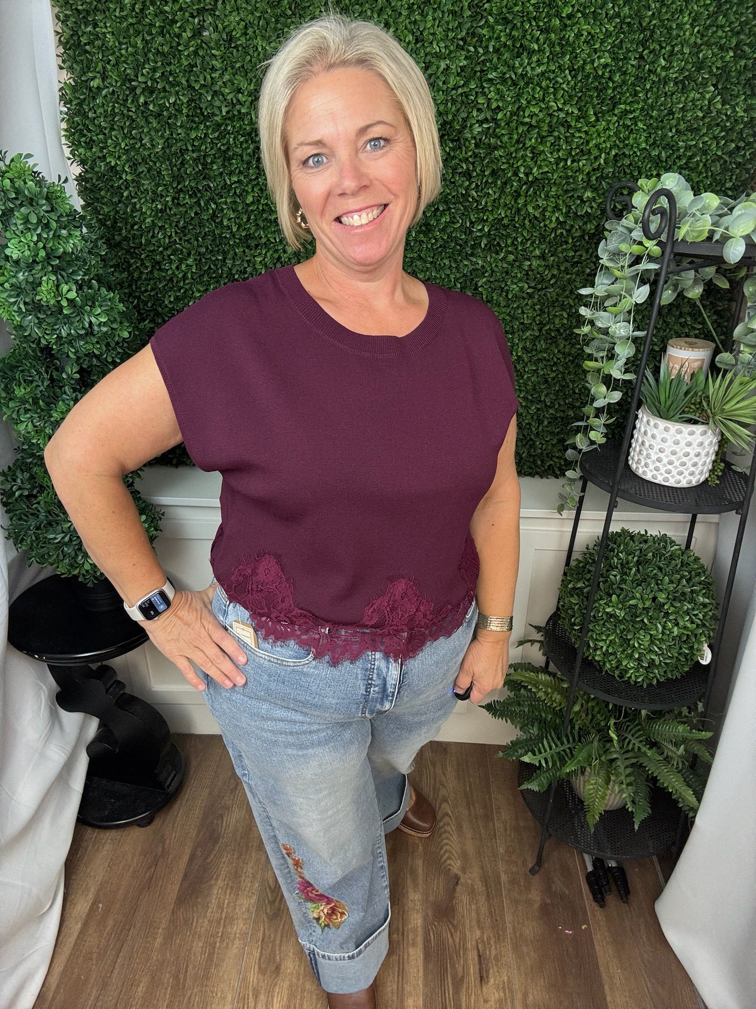 LACE HEM KNIT TOP