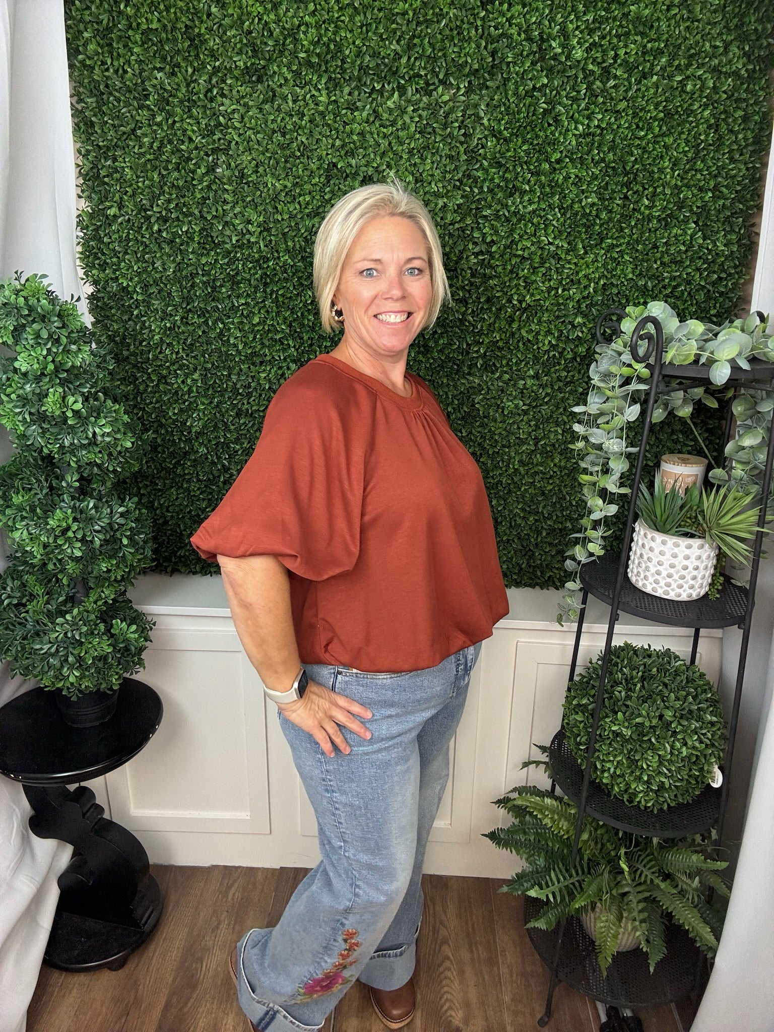 RUCHED HEM SHORT SLEEVE TOP - ALMOND/BLACK/OLIVE/RUST
