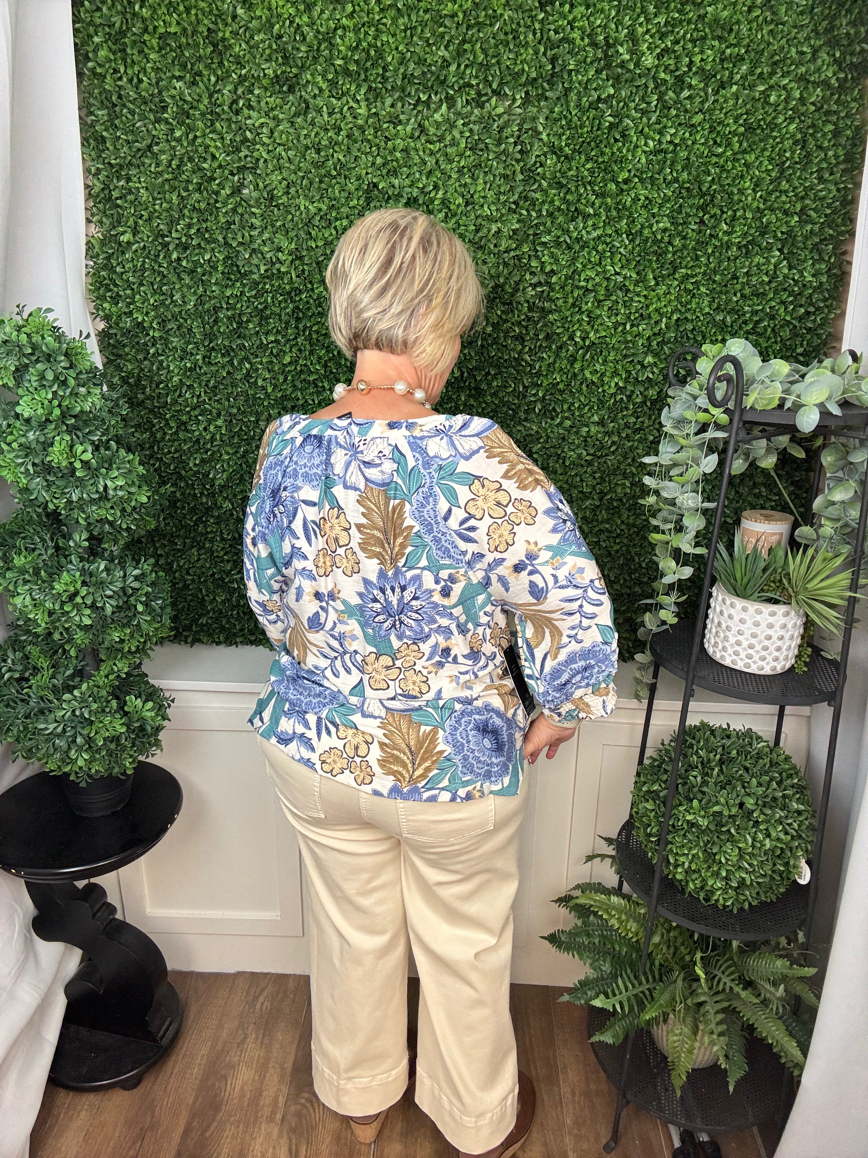 PRINTED WOVEN POPOVER BLOUSE WITH SPLIT NECKLINE 3/4 SLEEVES