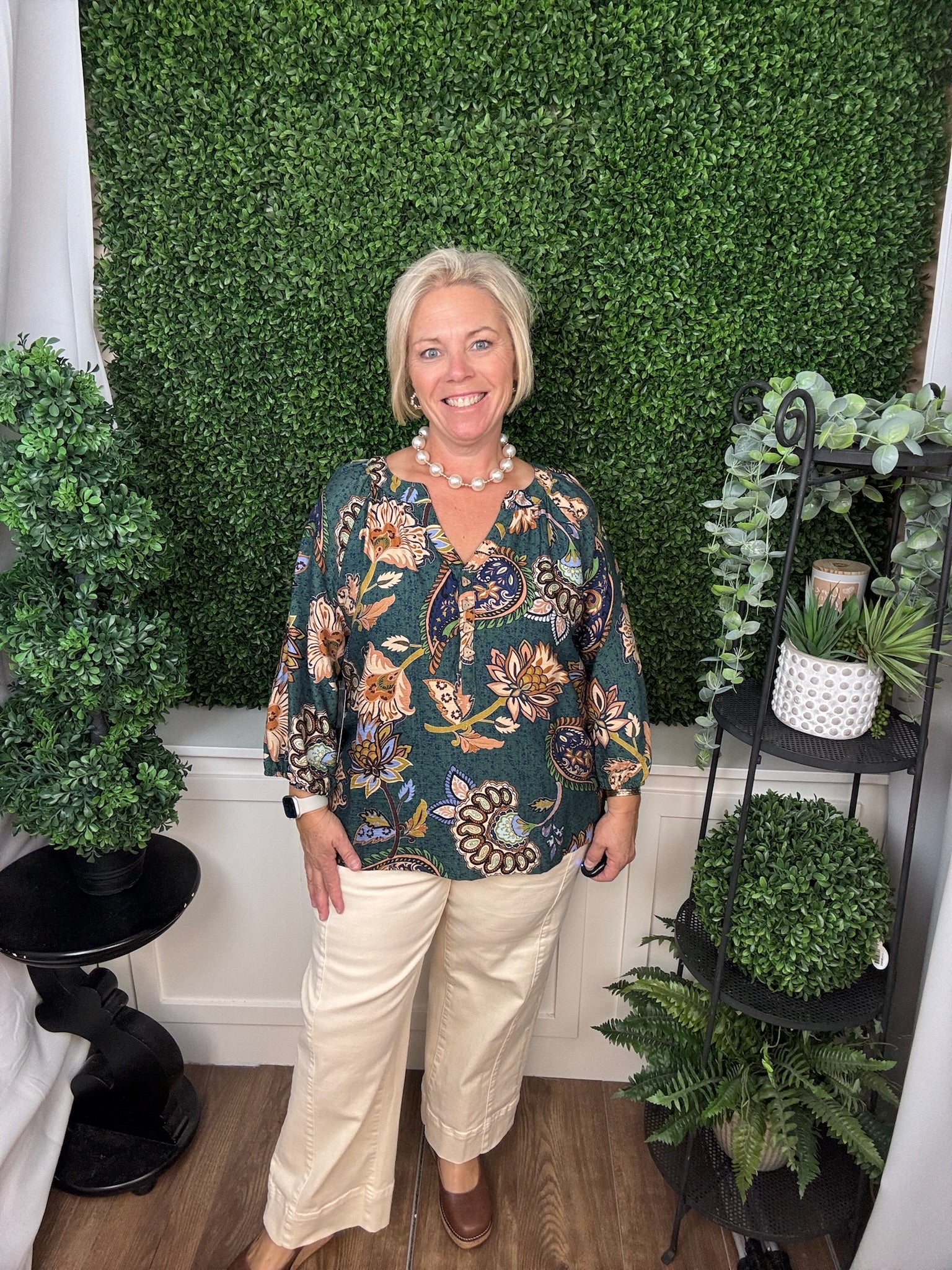 PRINTED WOVEN V-NECK POPOVER 3/4 SLEEVE BLOUSE - FLRMLT