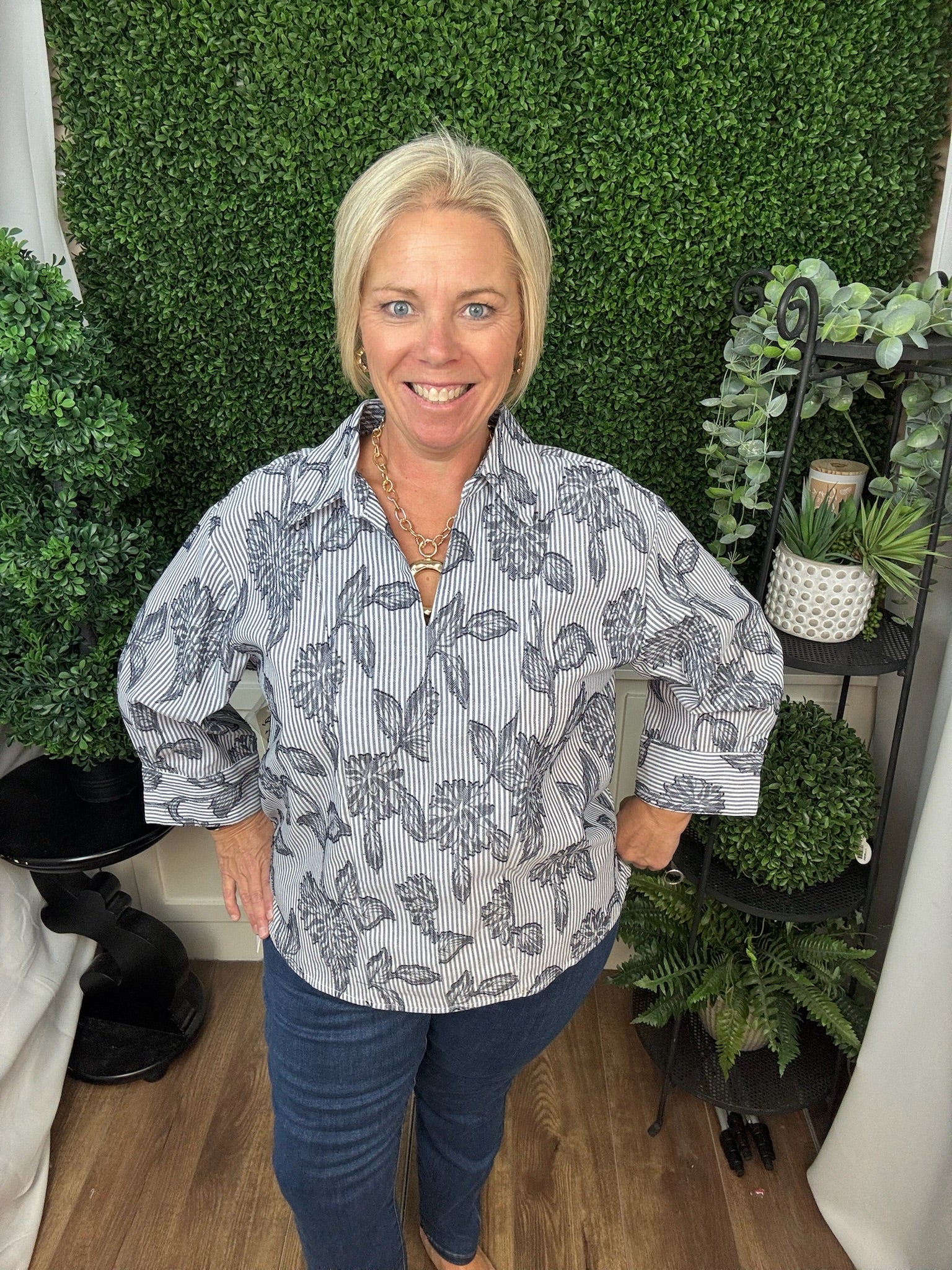 SPLIT NECK POPOVER WITH COLLAR - MULTI