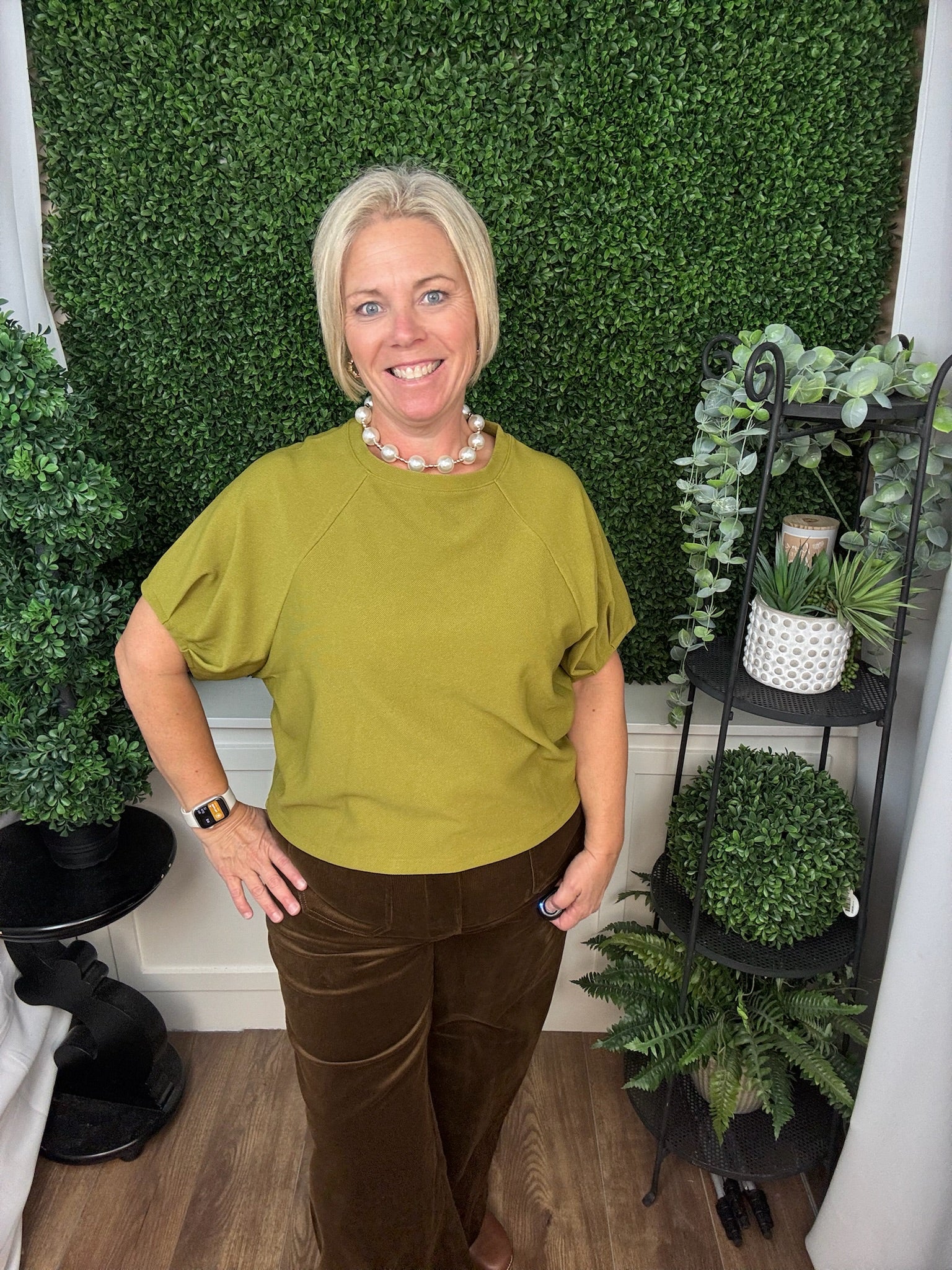 ROUND NECK PUFF SHORT SLEEVE PULLOVER TOP - LIGHT OLIVE