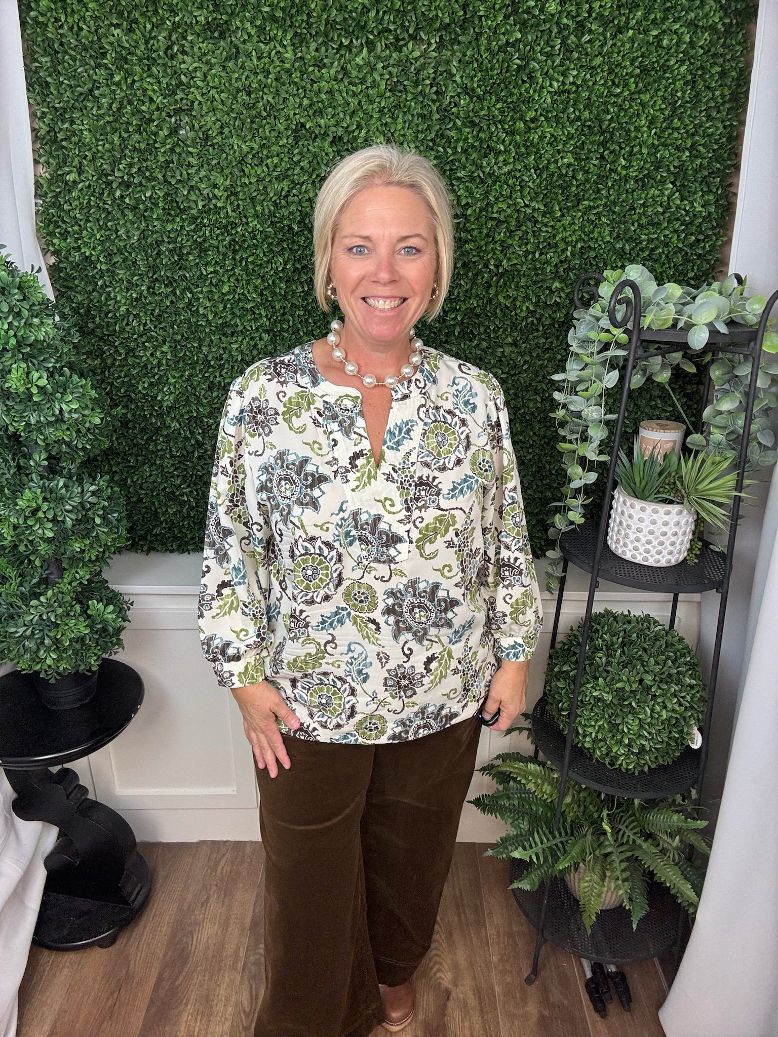 SPLIT NECK PRINT TOP - MULTI