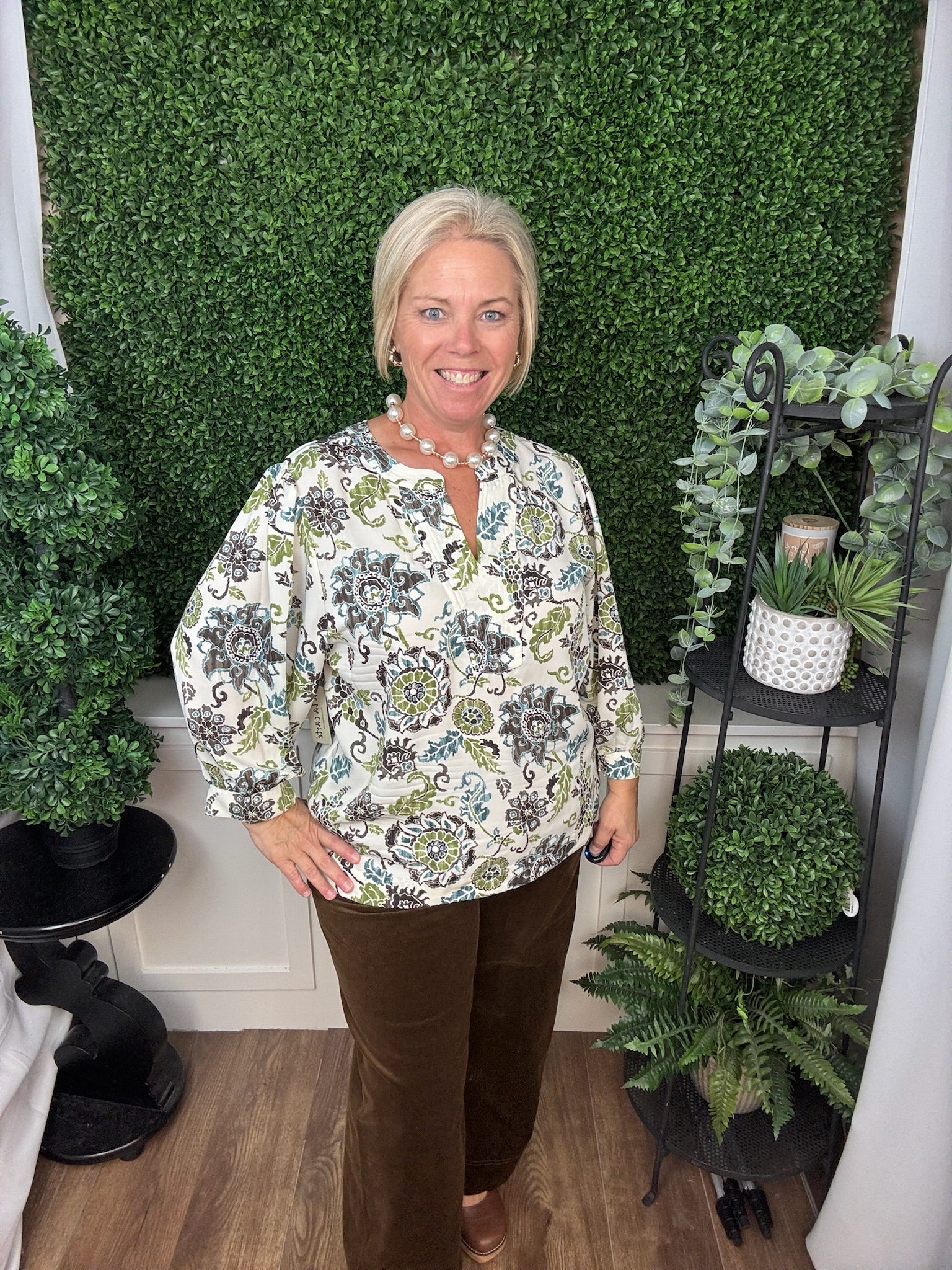 SPLIT NECK PRINT TOP - MULTI