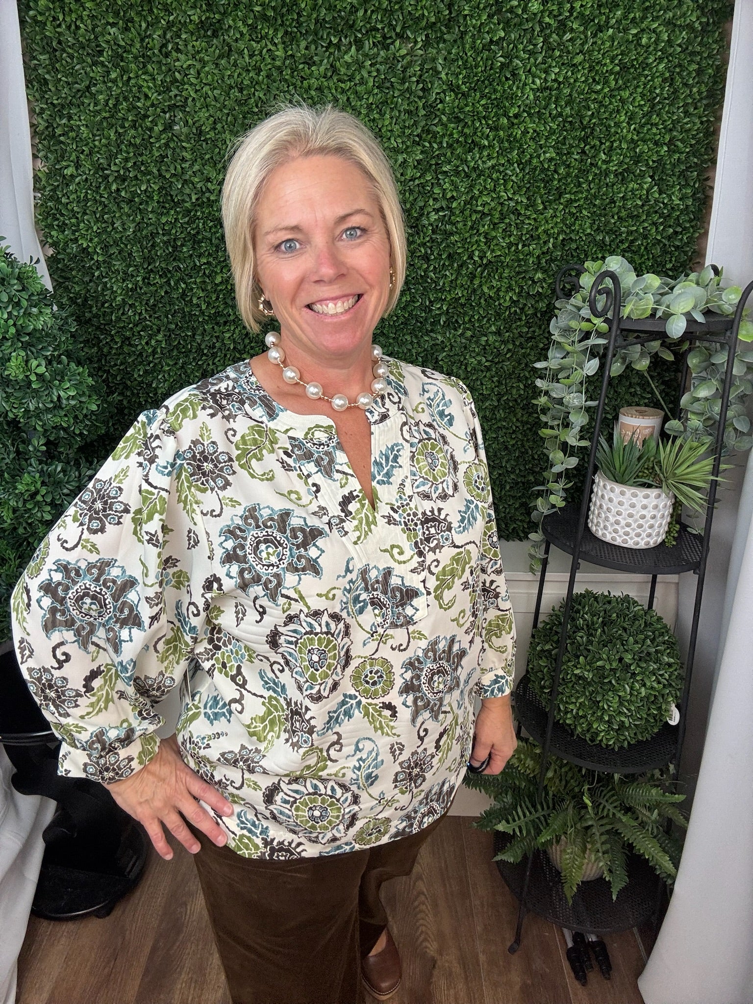 SPLIT NECK PRINT TOP - MULTI