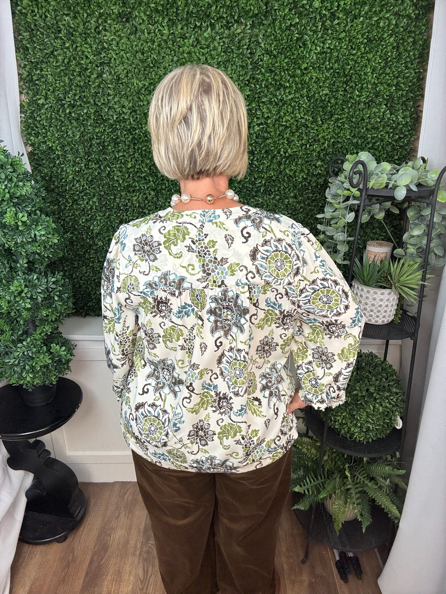 SPLIT NECK PRINT TOP - MULTI