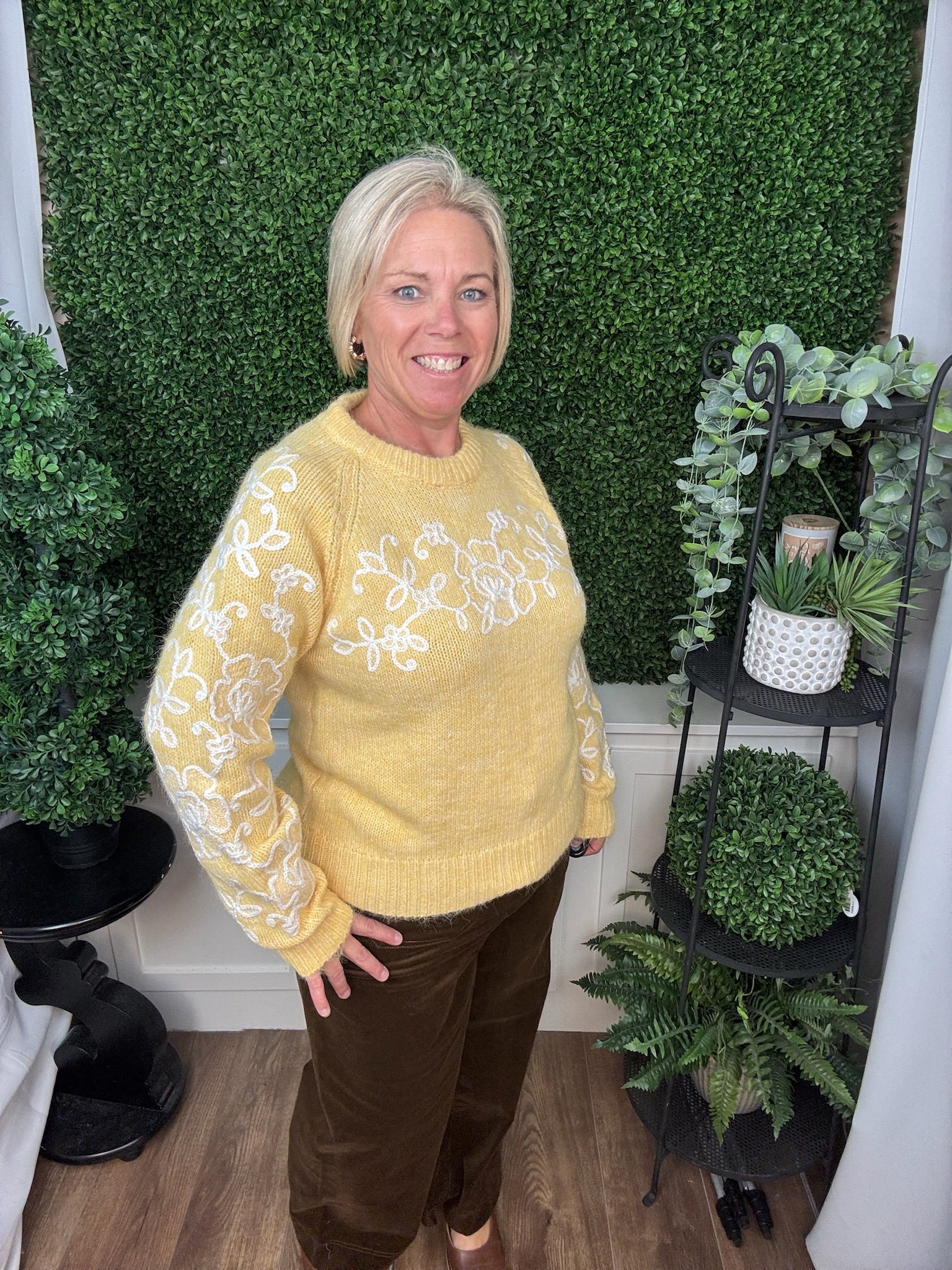 YELLOW KNIT SWEATER WITH FLORAL EMBROIDERY - LEMON