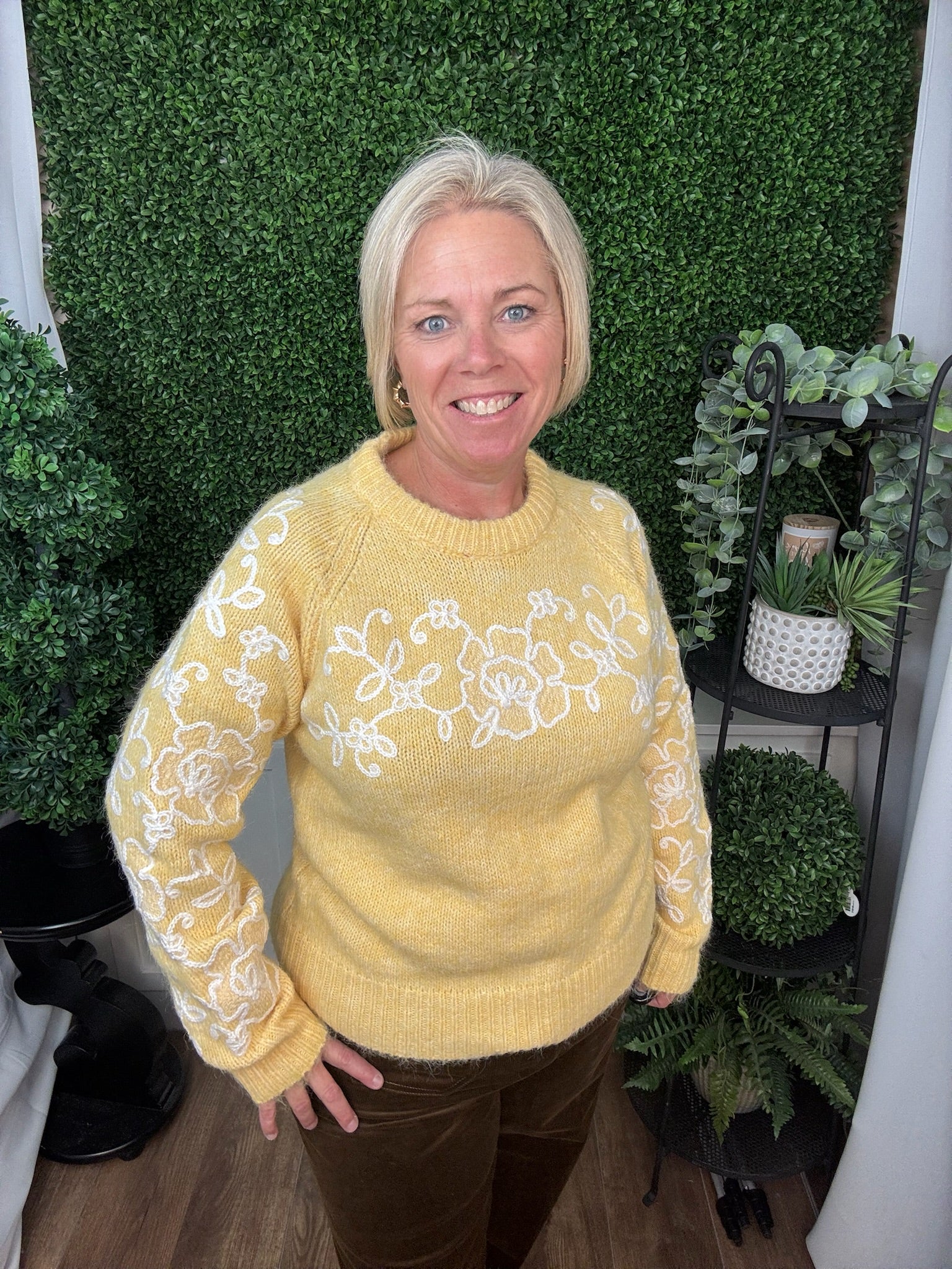 YELLOW KNIT SWEATER WITH FLORAL EMBROIDERY - LEMON