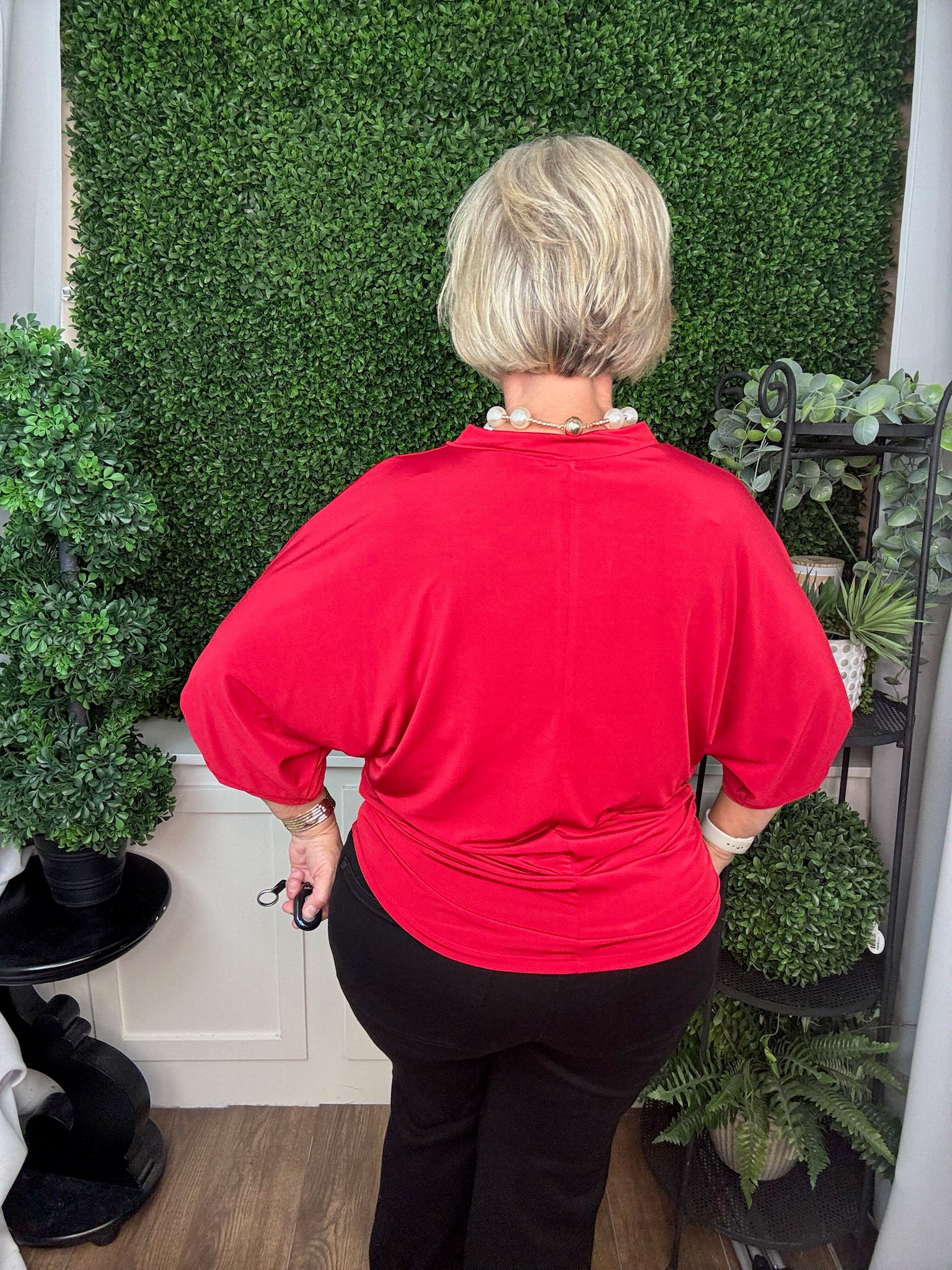 LONGSLEEVE V-NECK TOP - RED