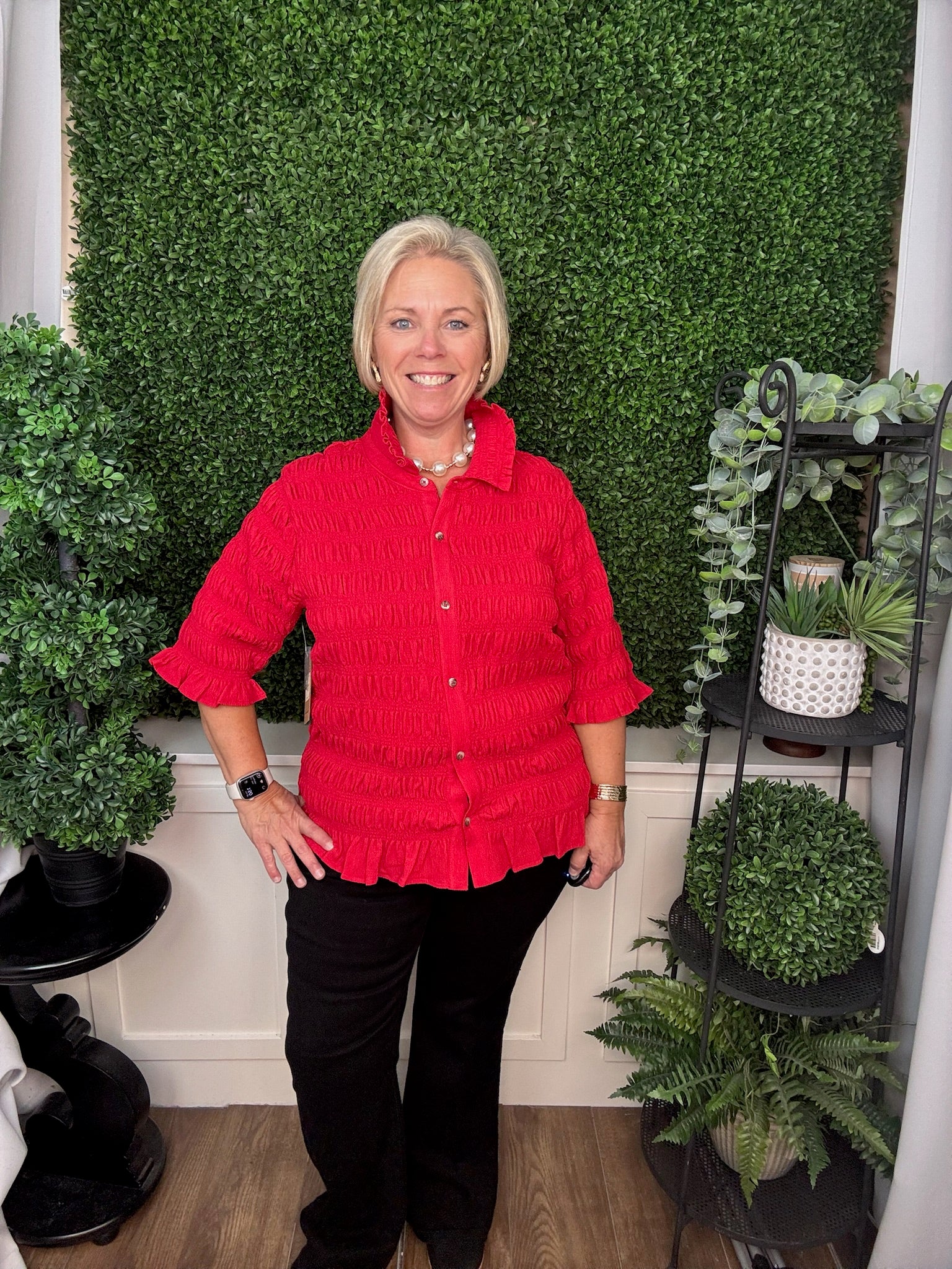 ELBOW SLEEVE SMOCKED BUTTON UP TOP - RED
