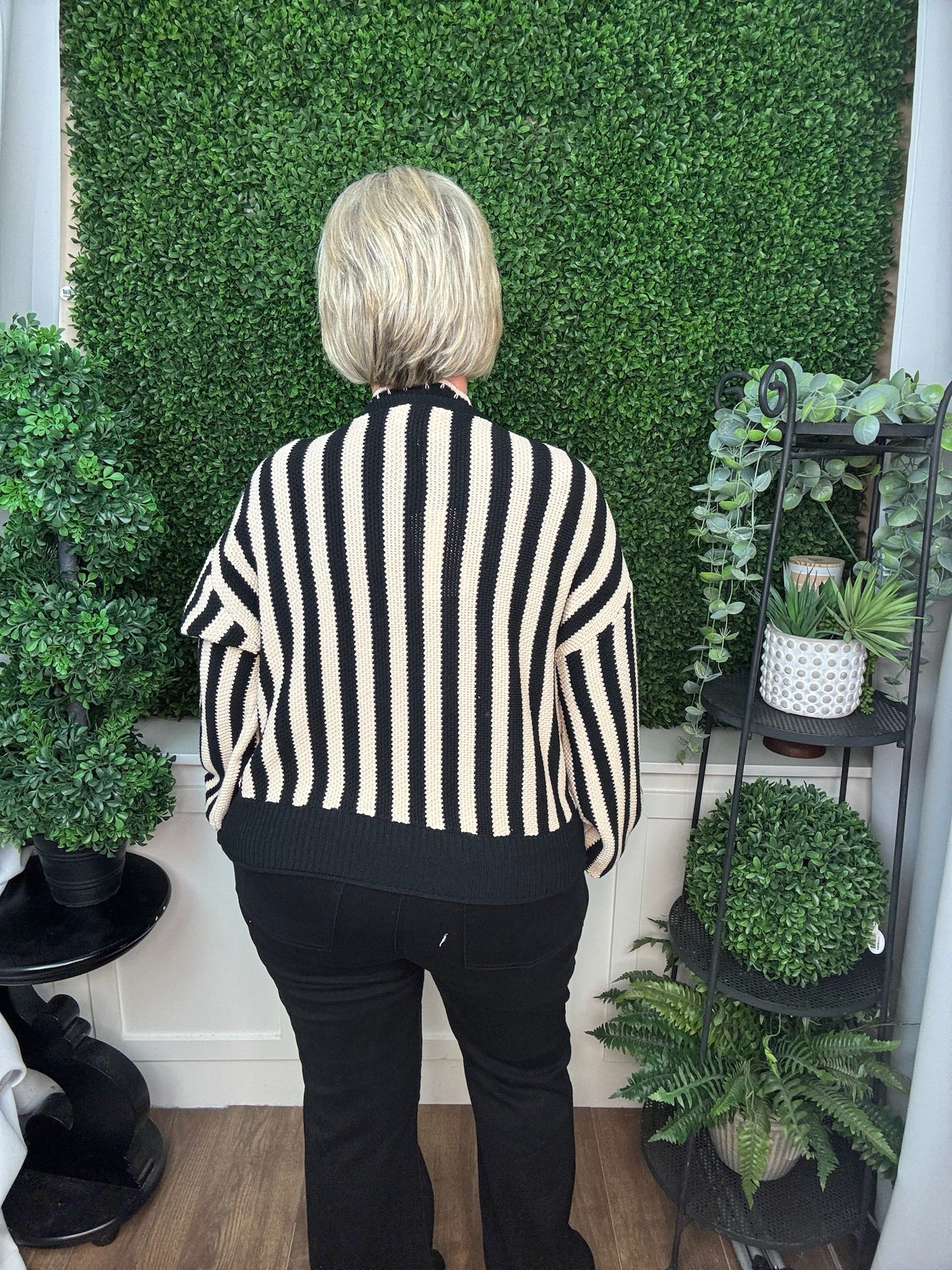 STRIPED OPEN FRONT KNIT CARDIGAN - BLACK